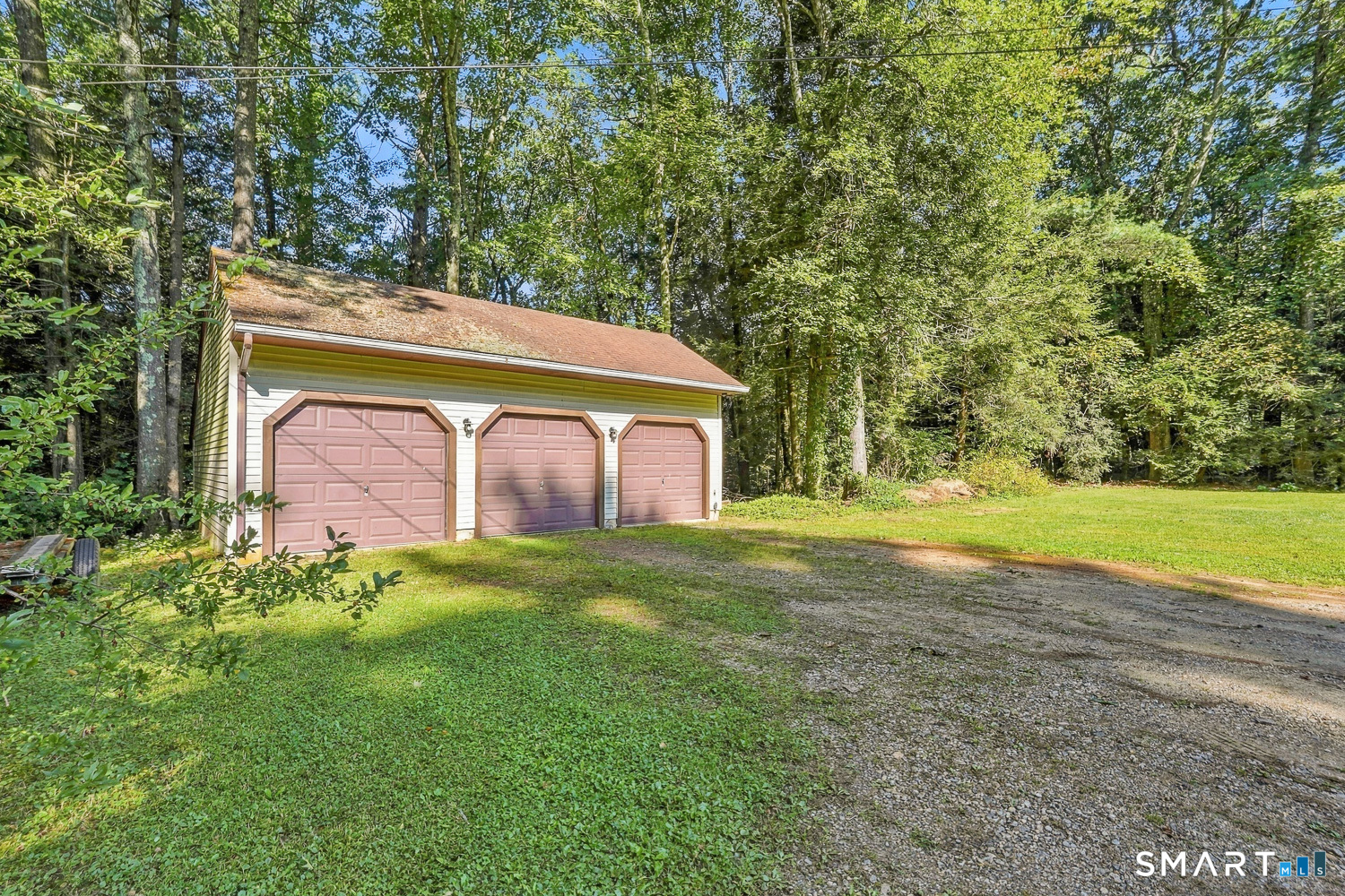 Photo 3 of Single family home for sale at 673 Brickyard Rd, Woodstock, CT 06281 | MLS# 24205841 | Listing updated on 2026-09-18