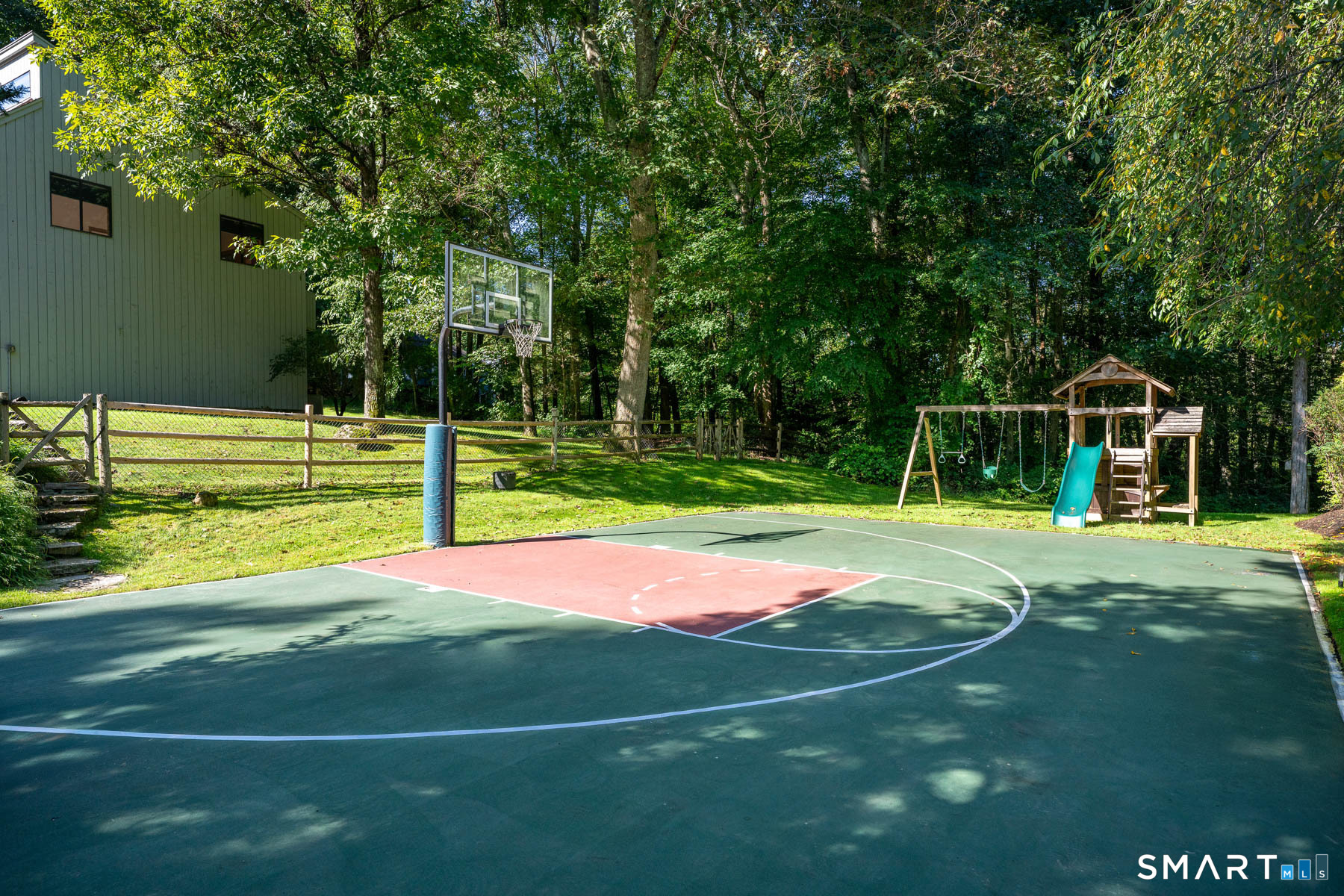 7 White Oak Lane photo 6