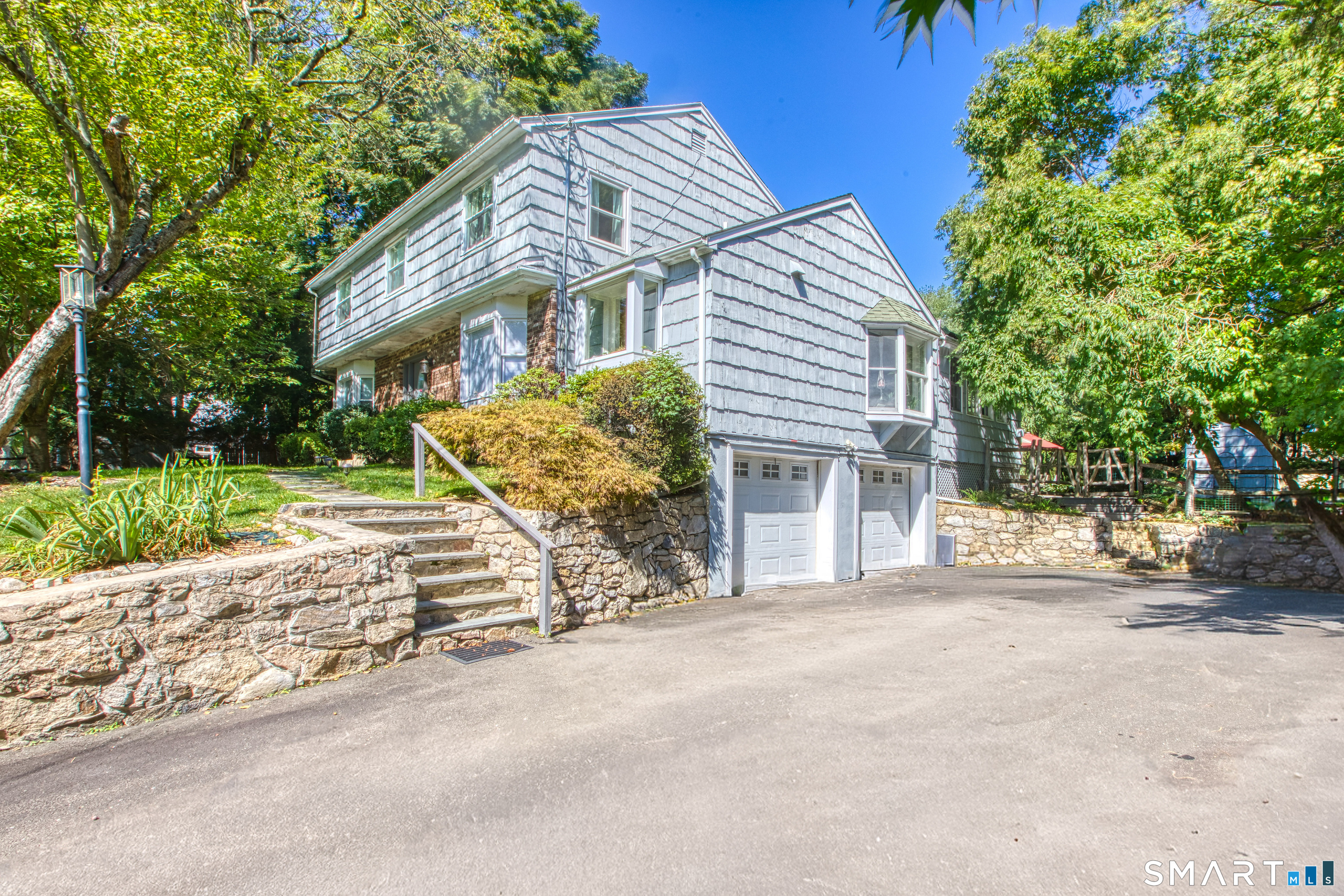 34 Regency Drive — photo 1