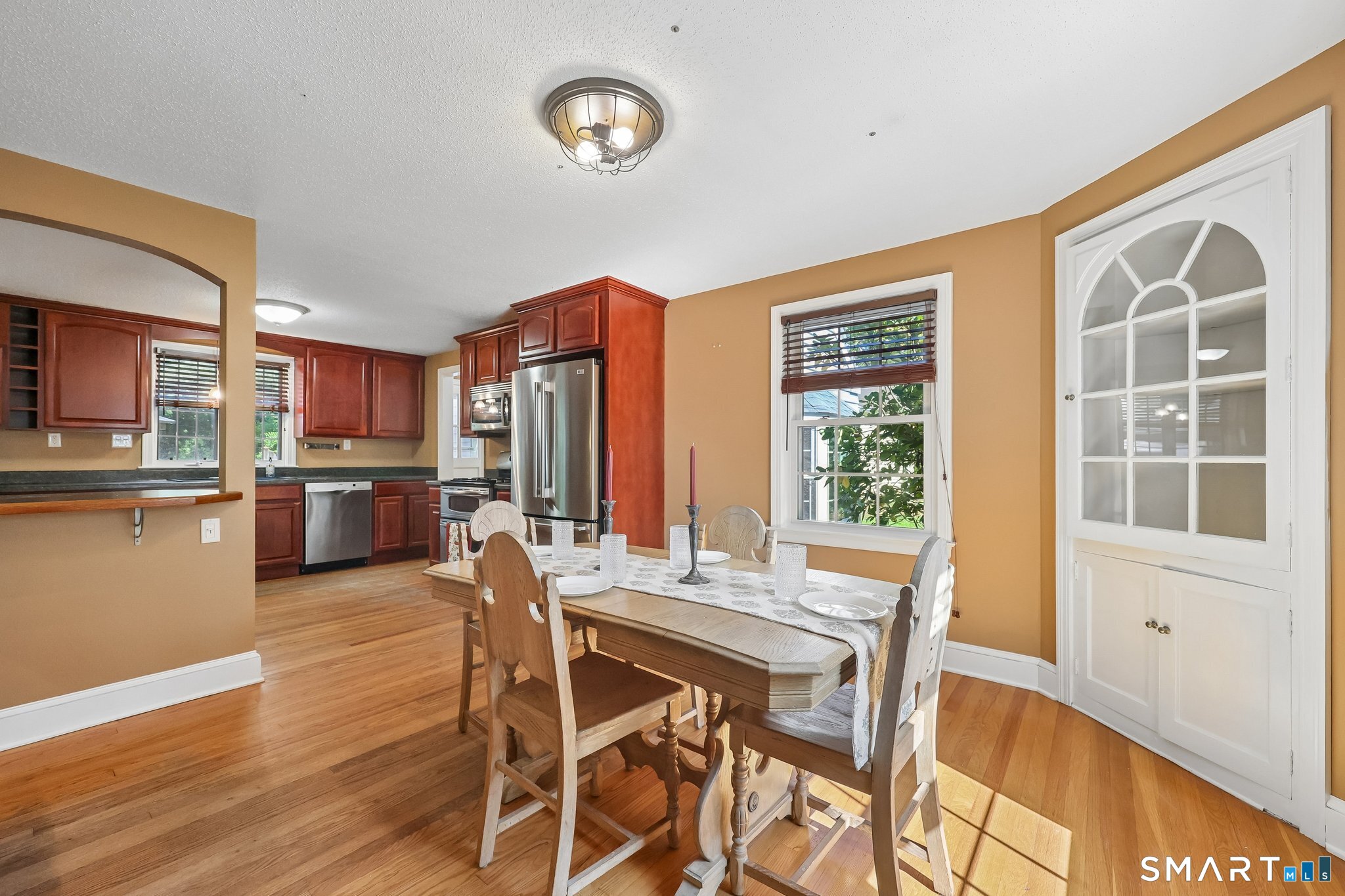 Photo 4 of Single family home for sale at 283 Hopmeadow St, Weatogue, CT 06089 | MLS# 24204429 | Listing updated on 2026-09-19