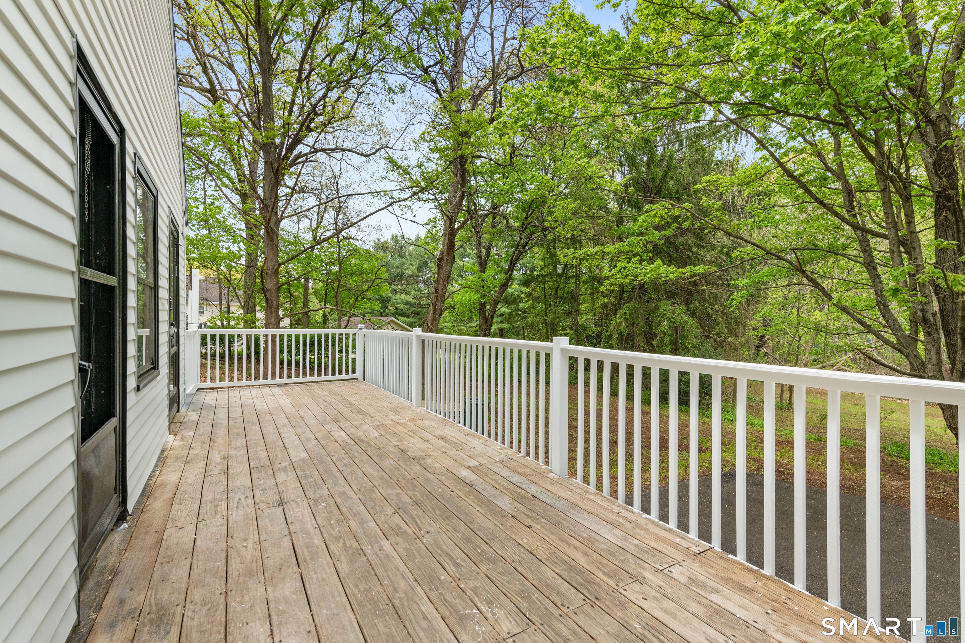 1335 Wolf Hill Road photo 9