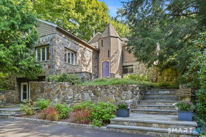 30 Cutlers Farm, Monroe