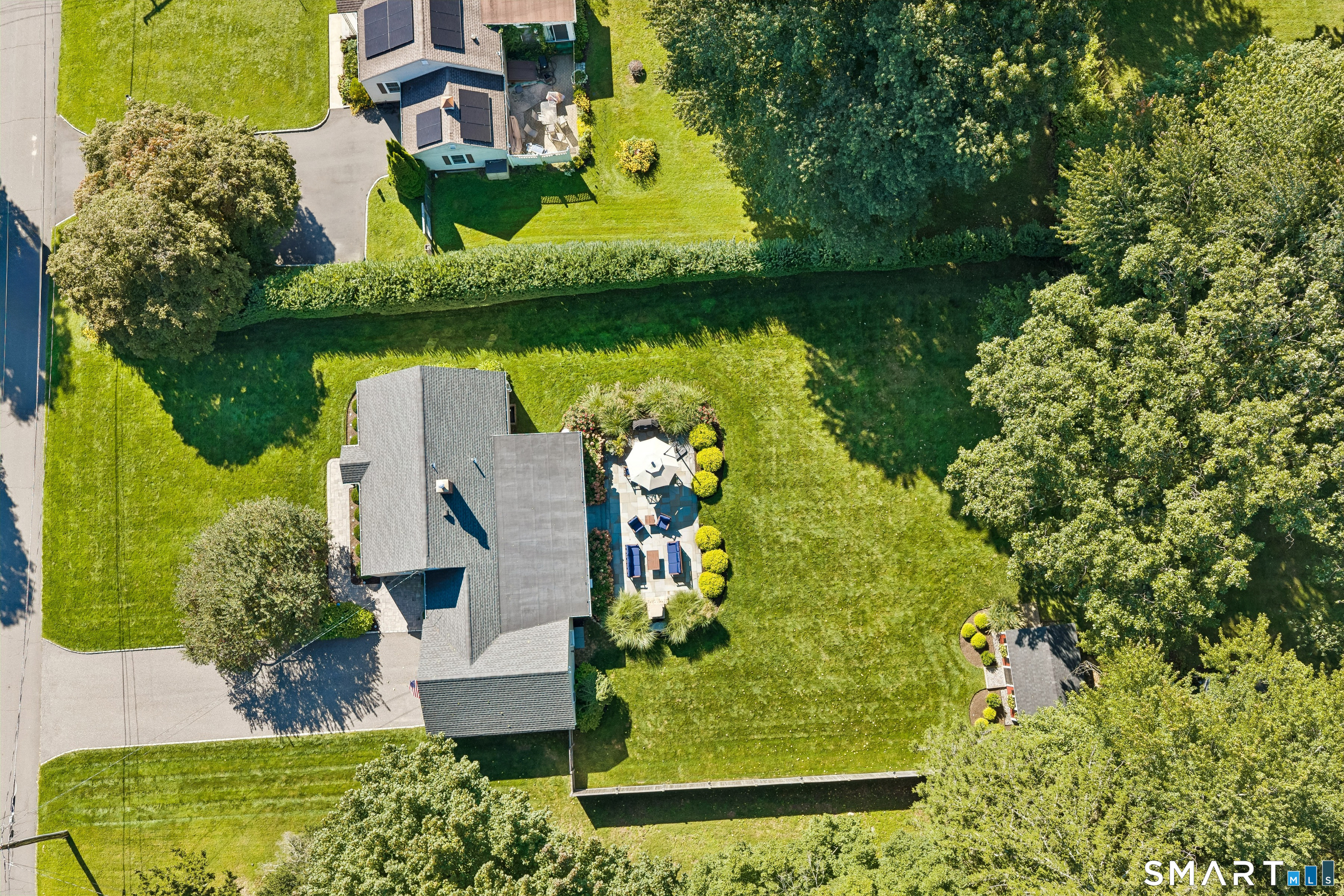 14 Redwood Drive photo 36