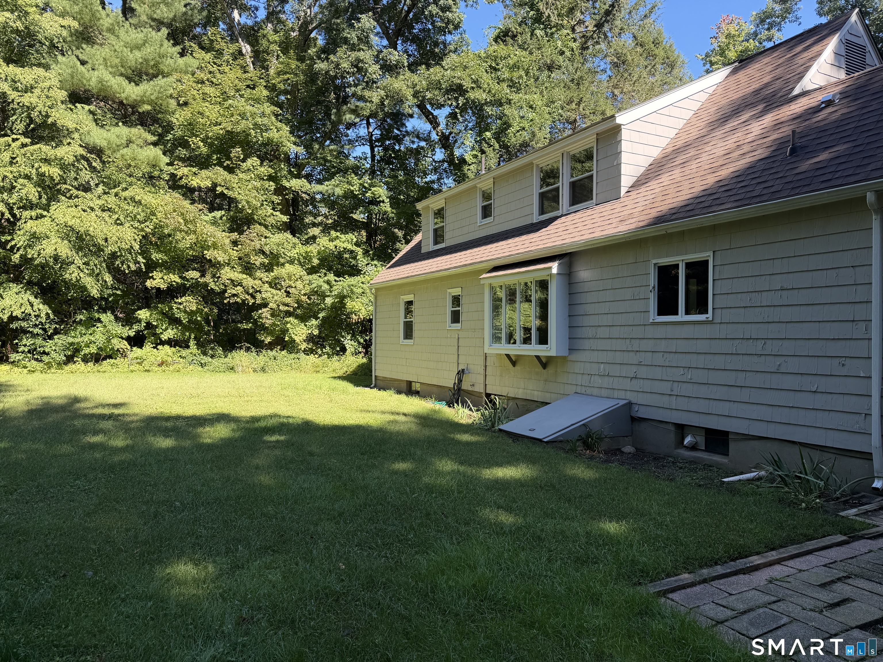 Photo 4 of Single family home for sale at 9 Pine Woods Rd, Granby, CT 06035 | MLS# 24196279 | Listing updated on 2026-09-19