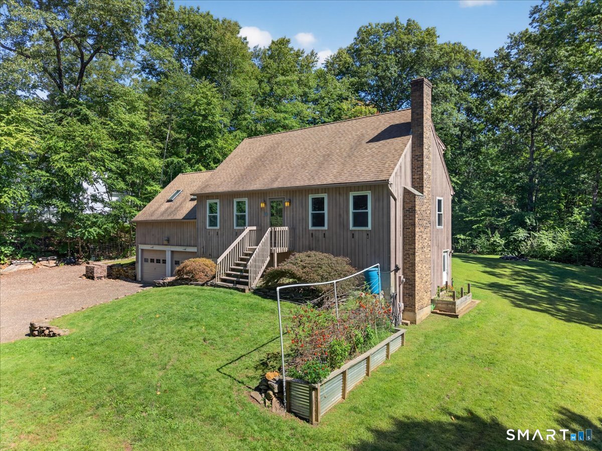 82 Depot Hill Road
