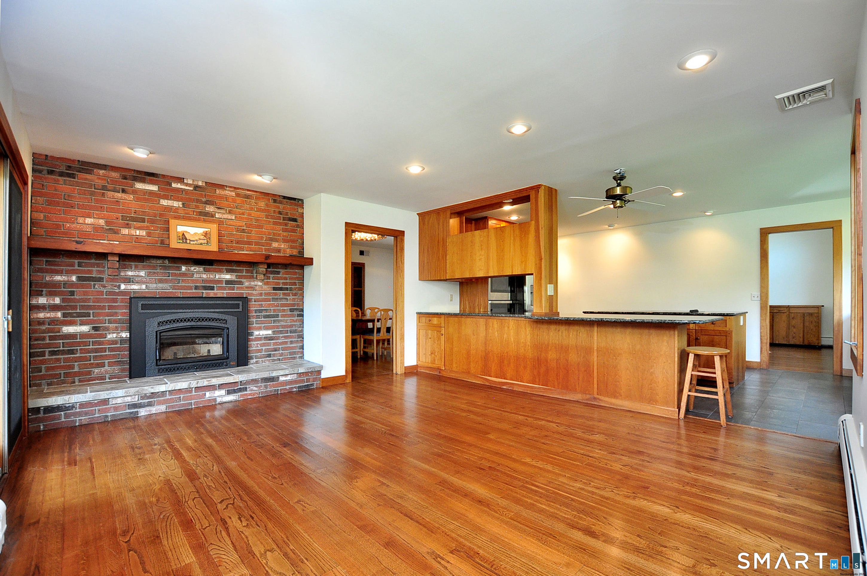 2 Metacomet Drive photo 11