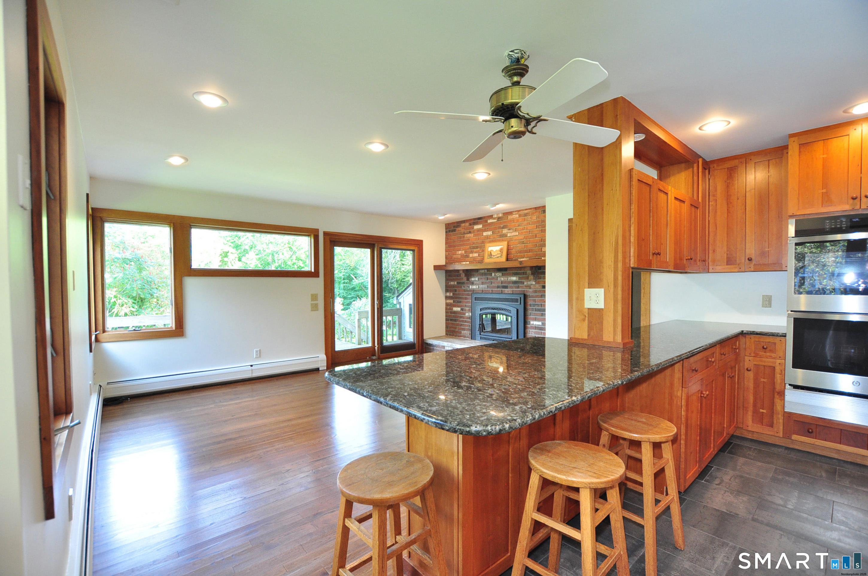 2 Metacomet Drive photo 14