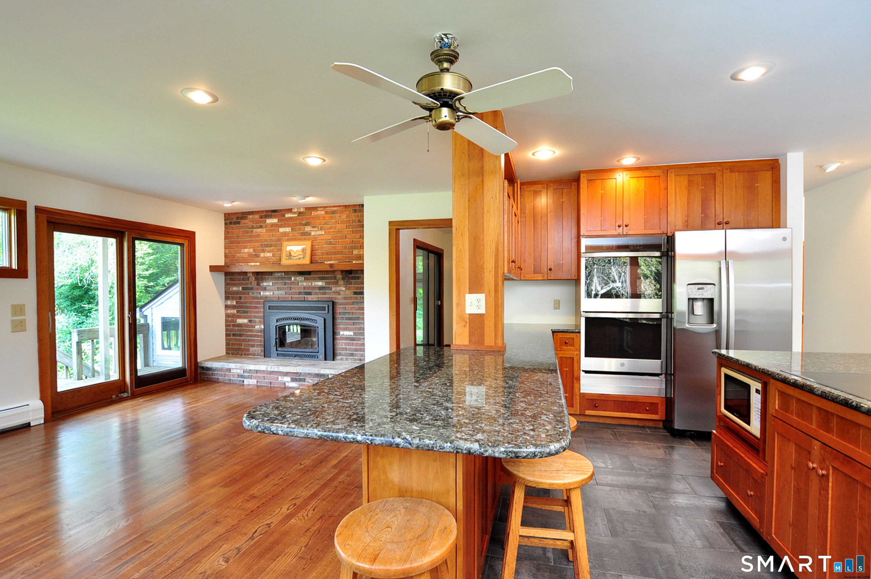 2 Metacomet Drive photo 16