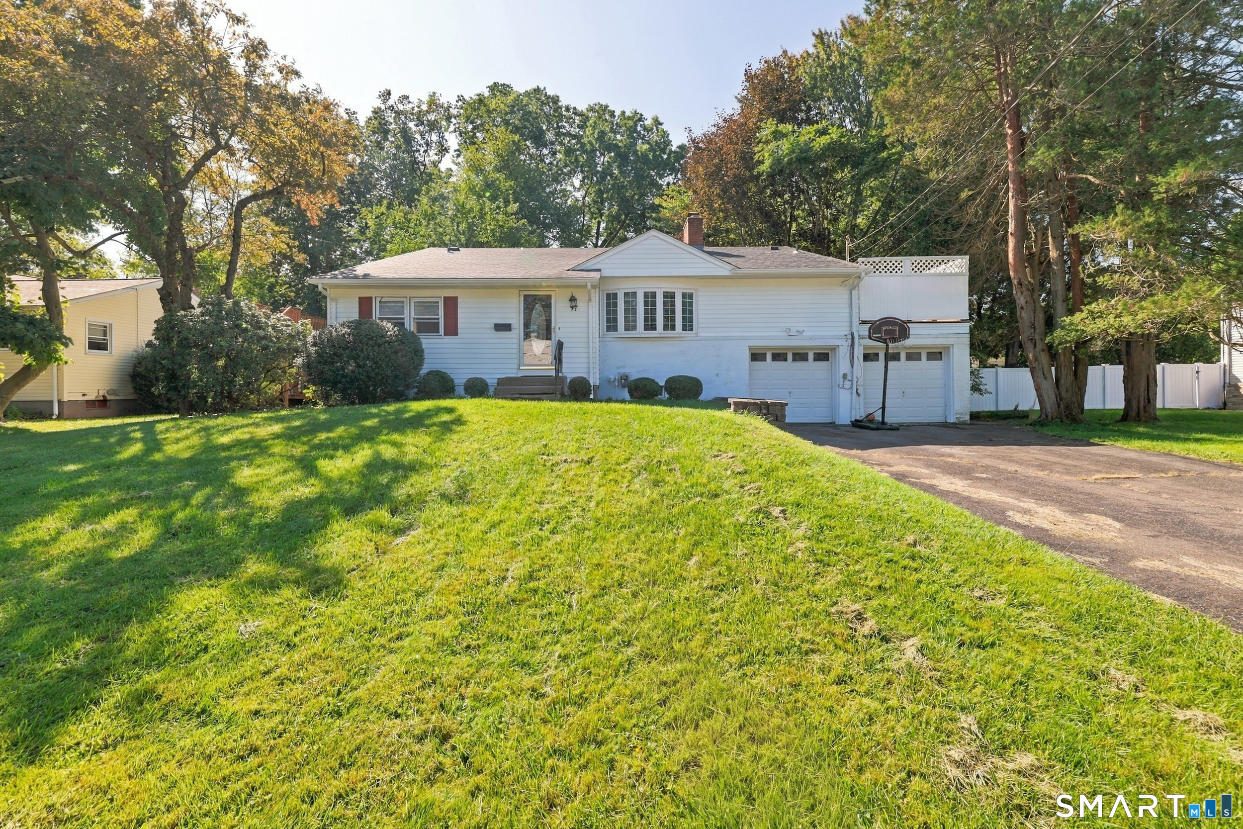 Single family home for sale at 71 Hilldale Rd, West Hartford, CT 06117 | MLS# 24204634