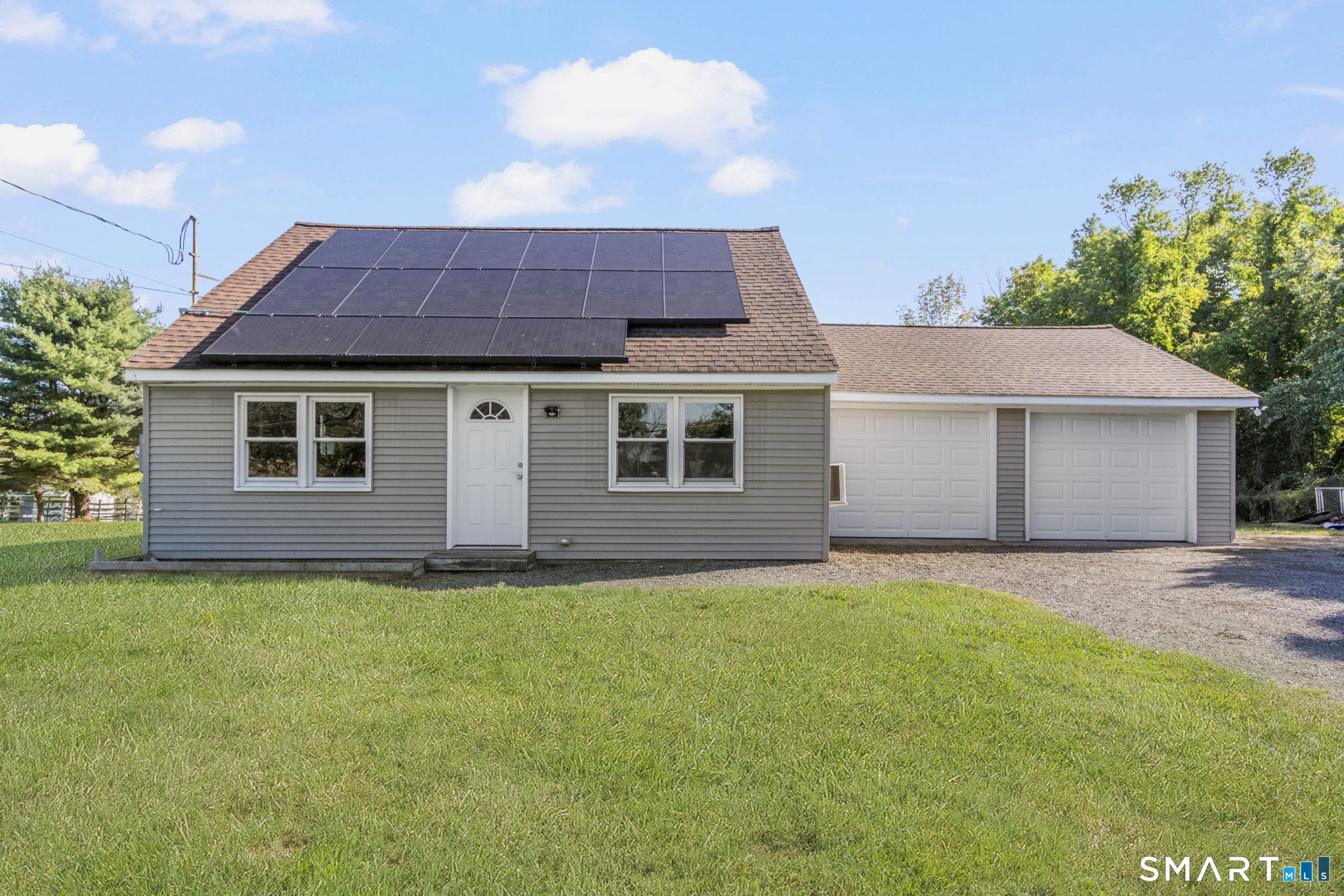 Photo 1 of Single family home for sale at 40 Fitts Rd, Ashford, CT 06278 | MLS# 24203312 | Listing updated on 2026-09-19