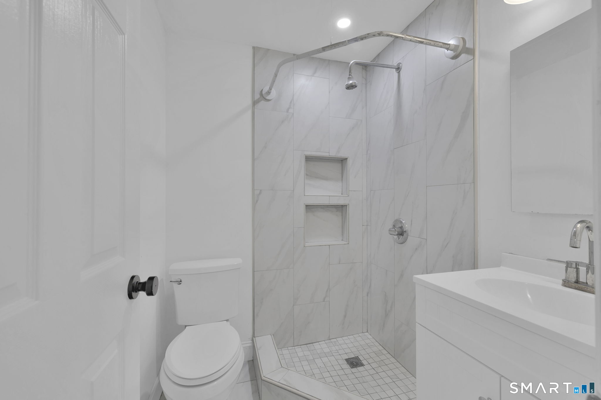 6 Henry Street photo 26
