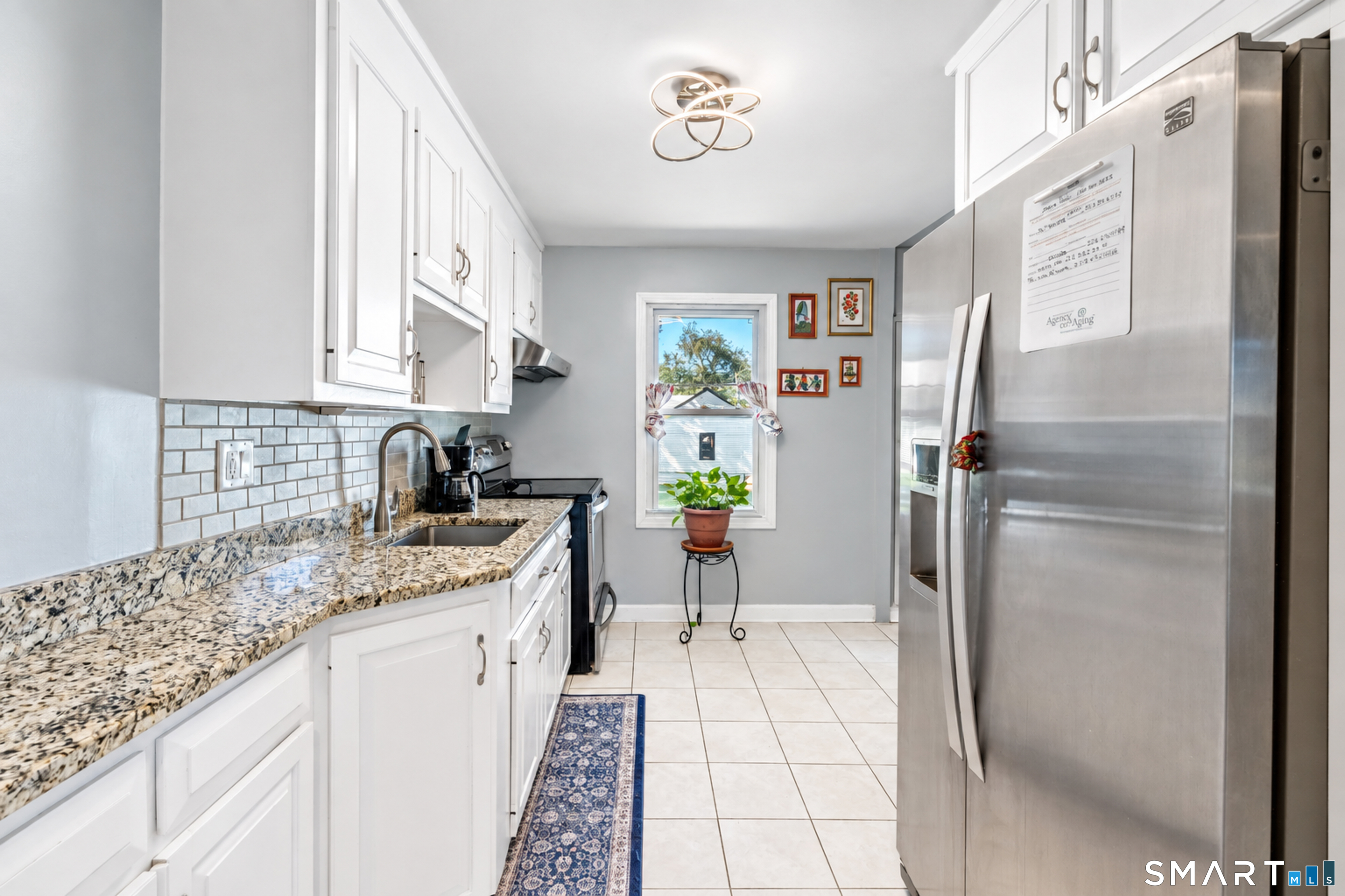 296 Ruth Street photo 10