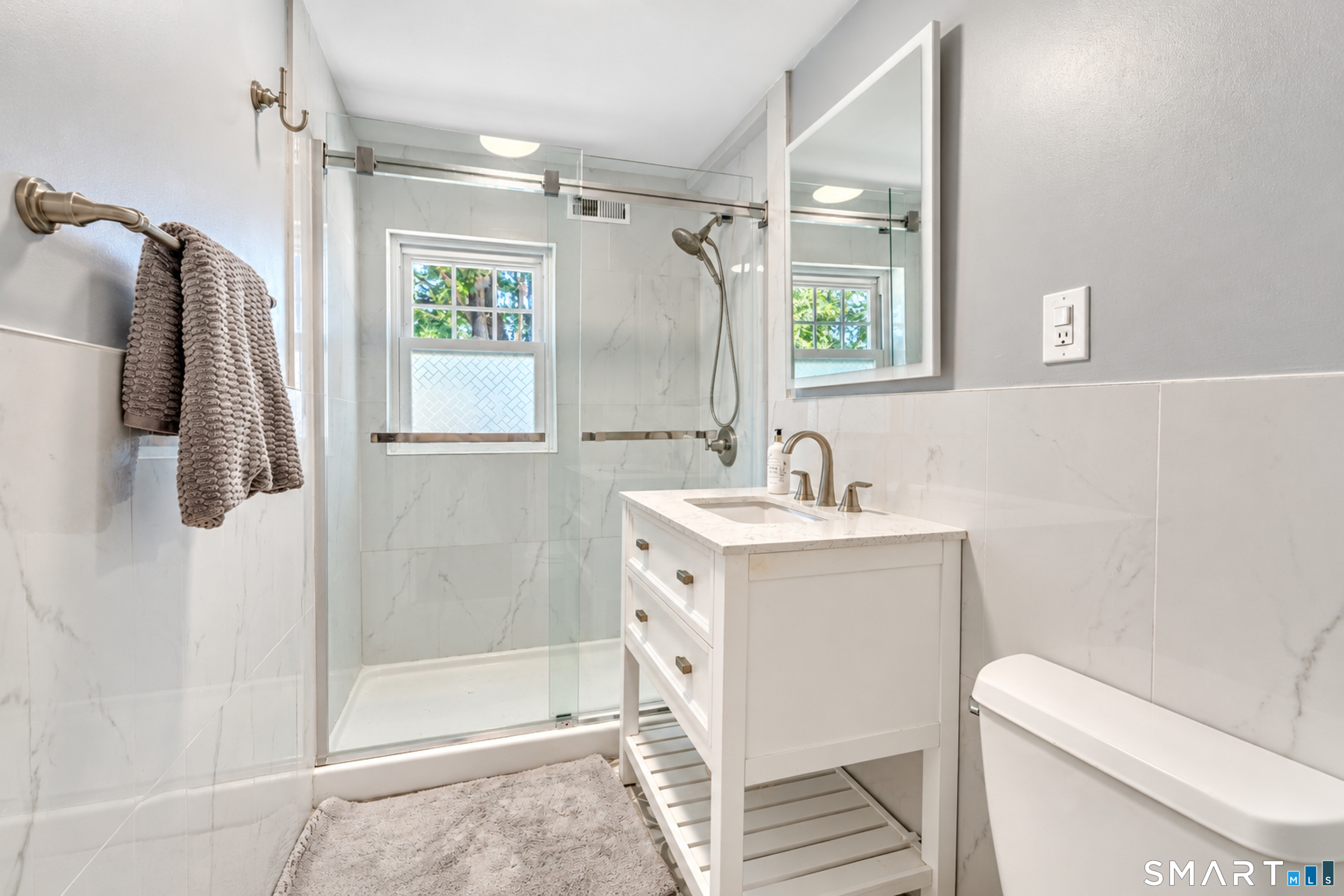 296 Ruth Street photo 26