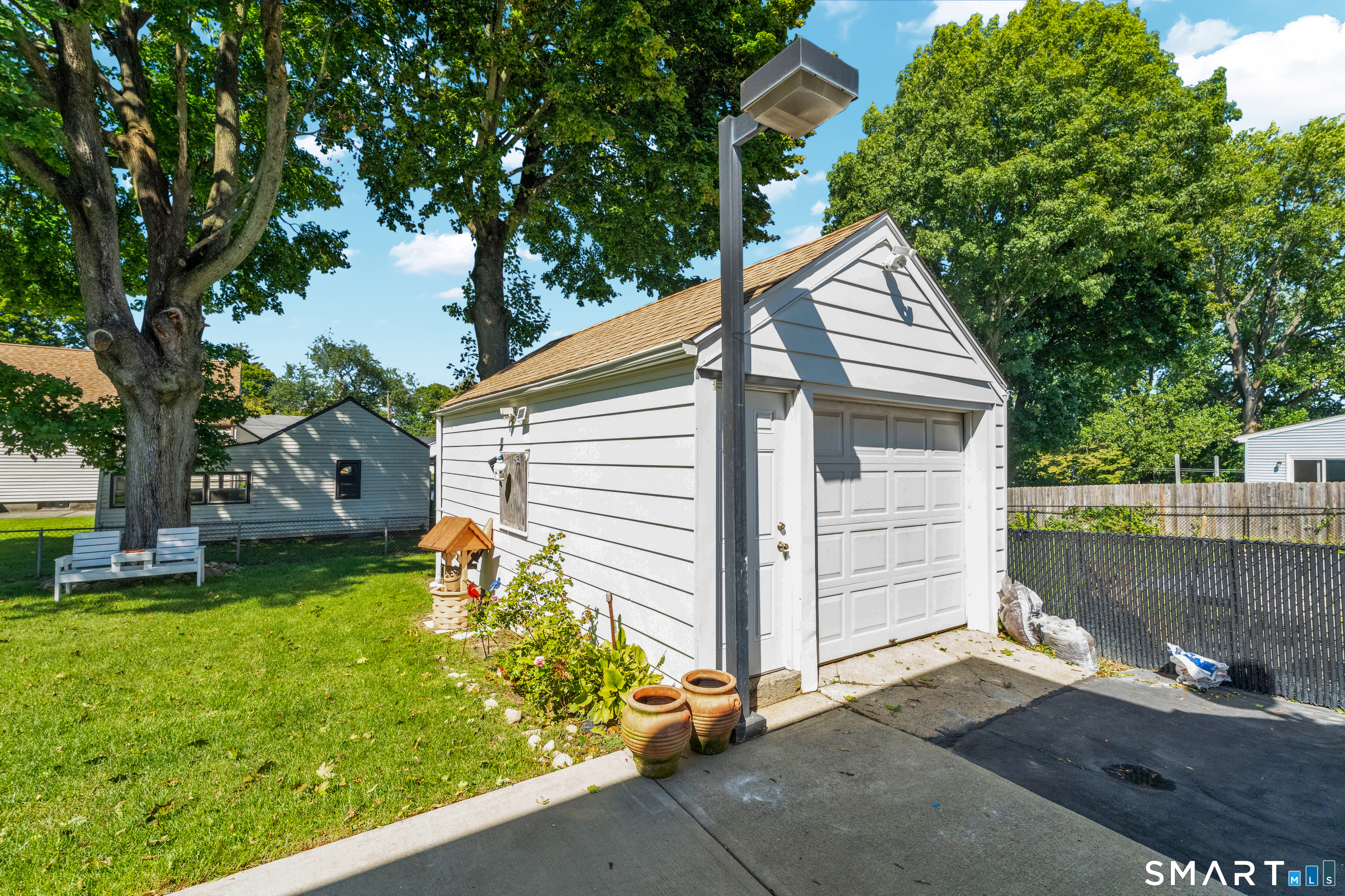 296 Ruth Street photo 31
