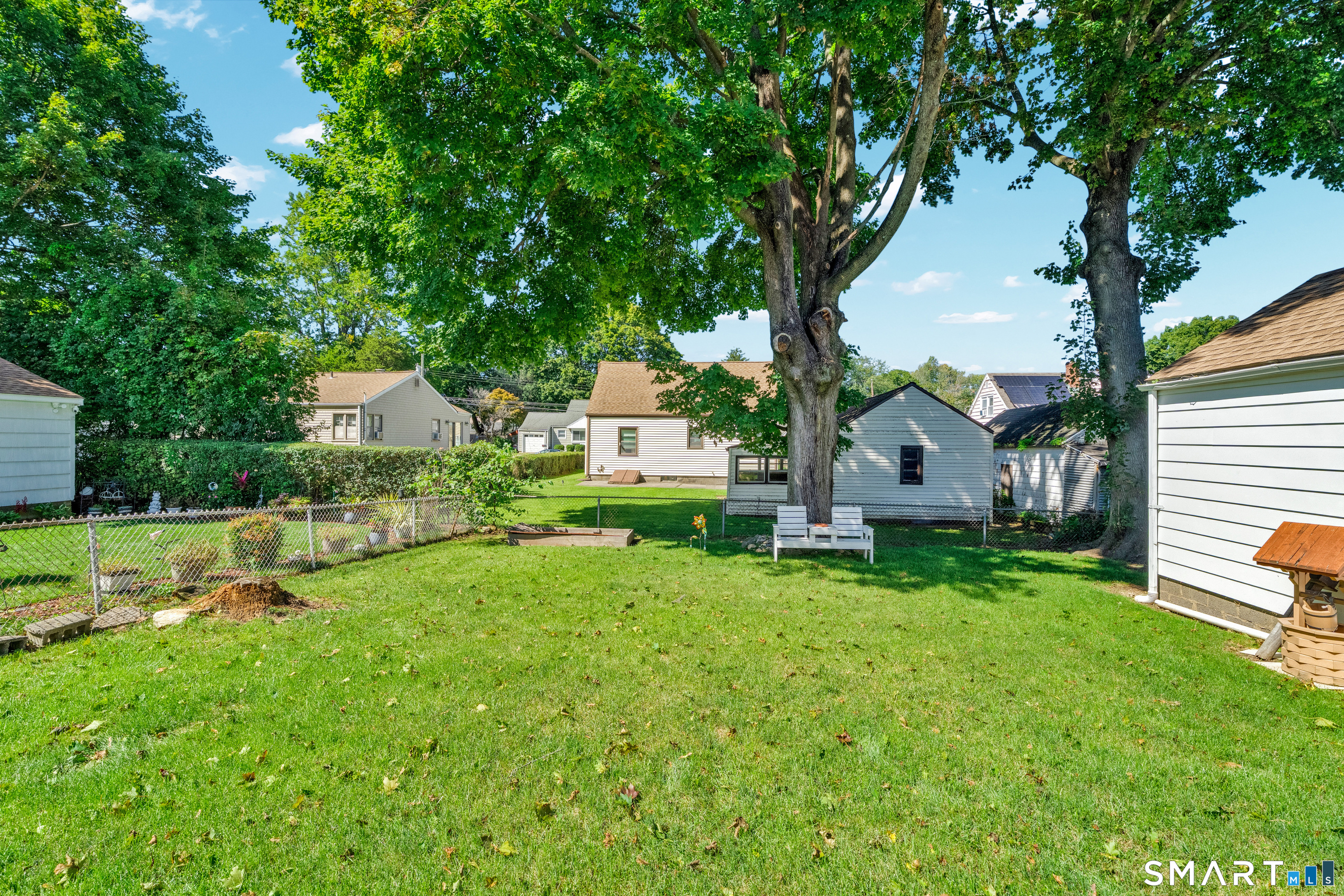 296 Ruth Street photo 32