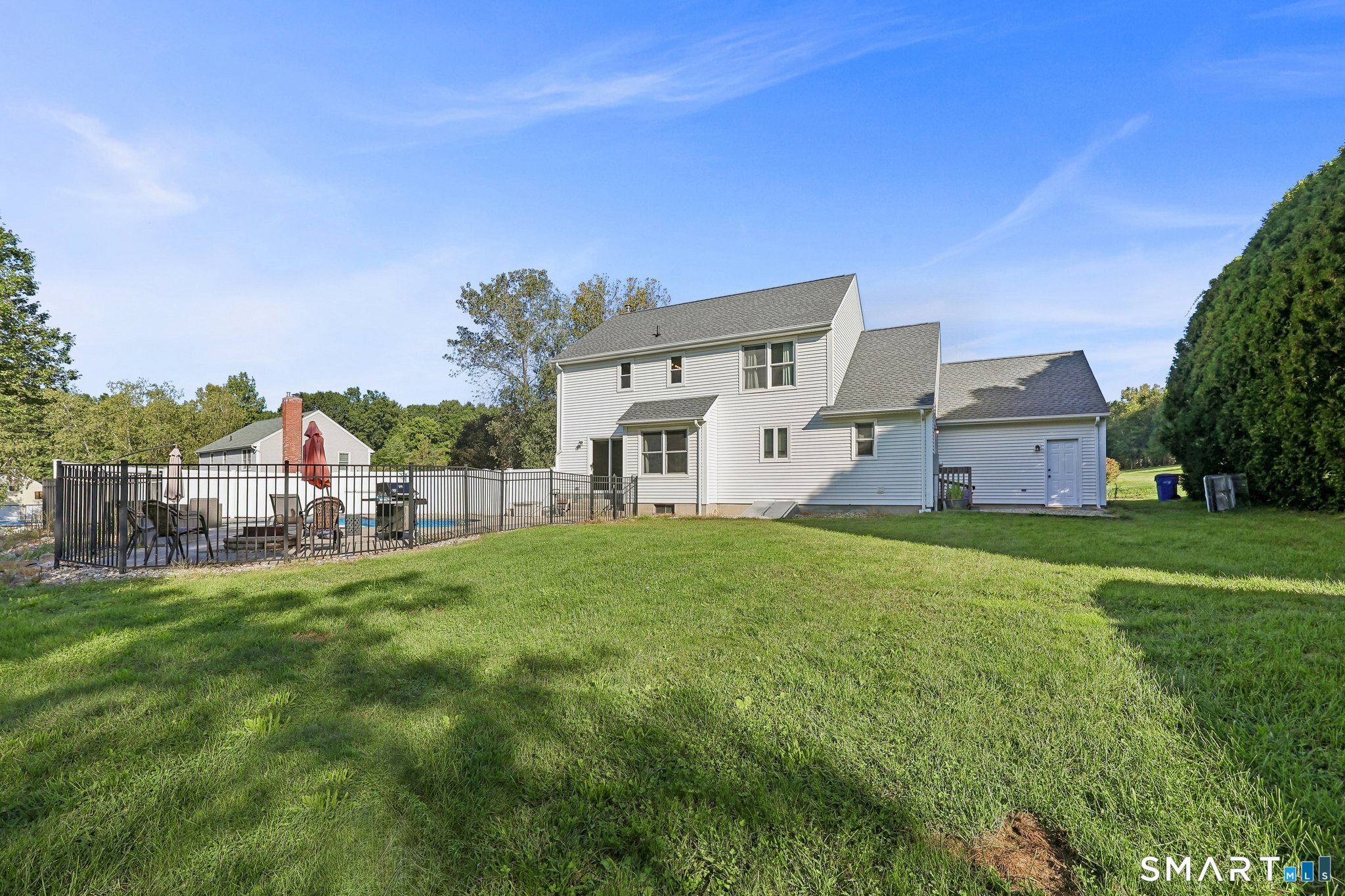 8 Birchview Drive photo 22