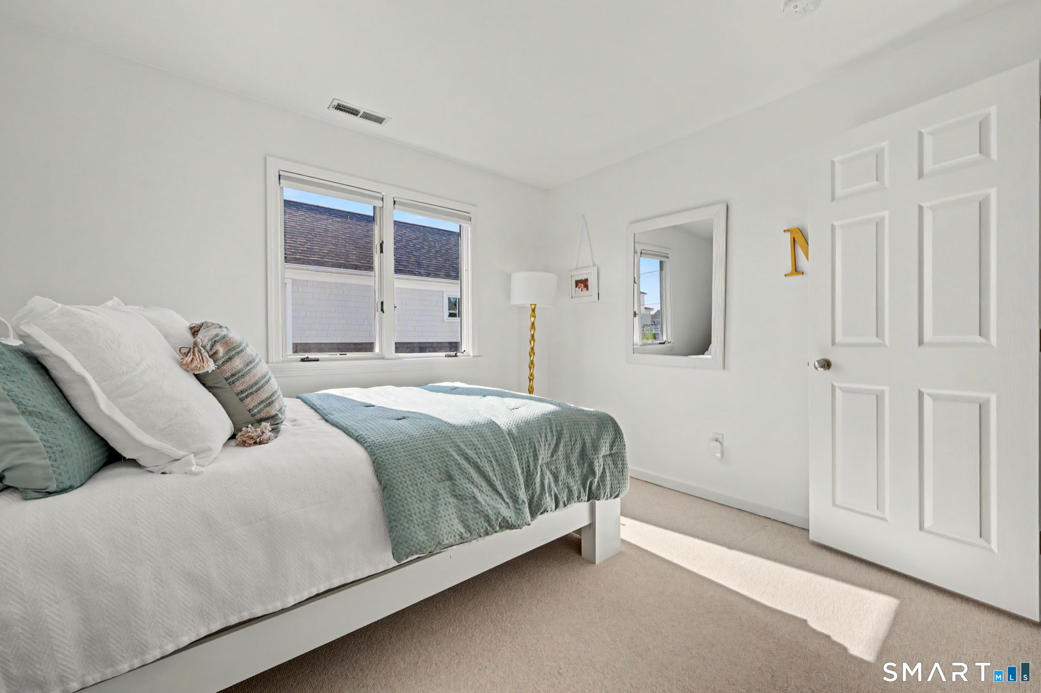738 Rowland Road photo 18