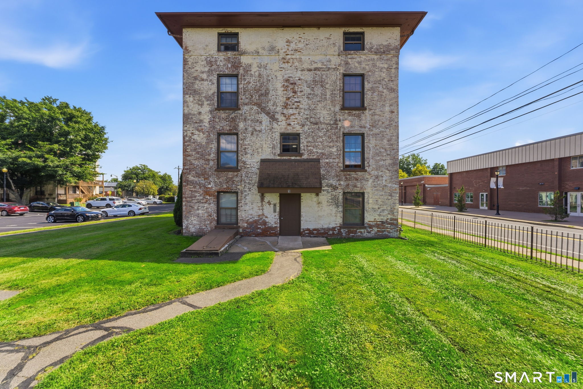 Photo 1 of Condo for sale at 64 Van Block Ave #9D, Hartford, CT 06106 | MLS# 24207227 | Listing updated on 2026-09-18