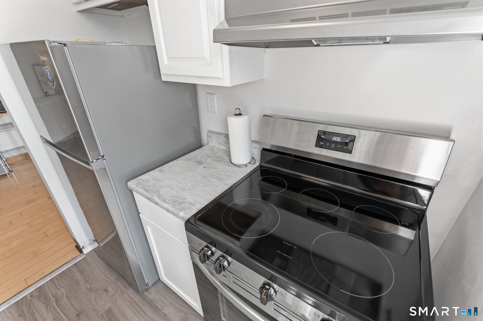 64 Van Block Avenue Unit #9D photo 23