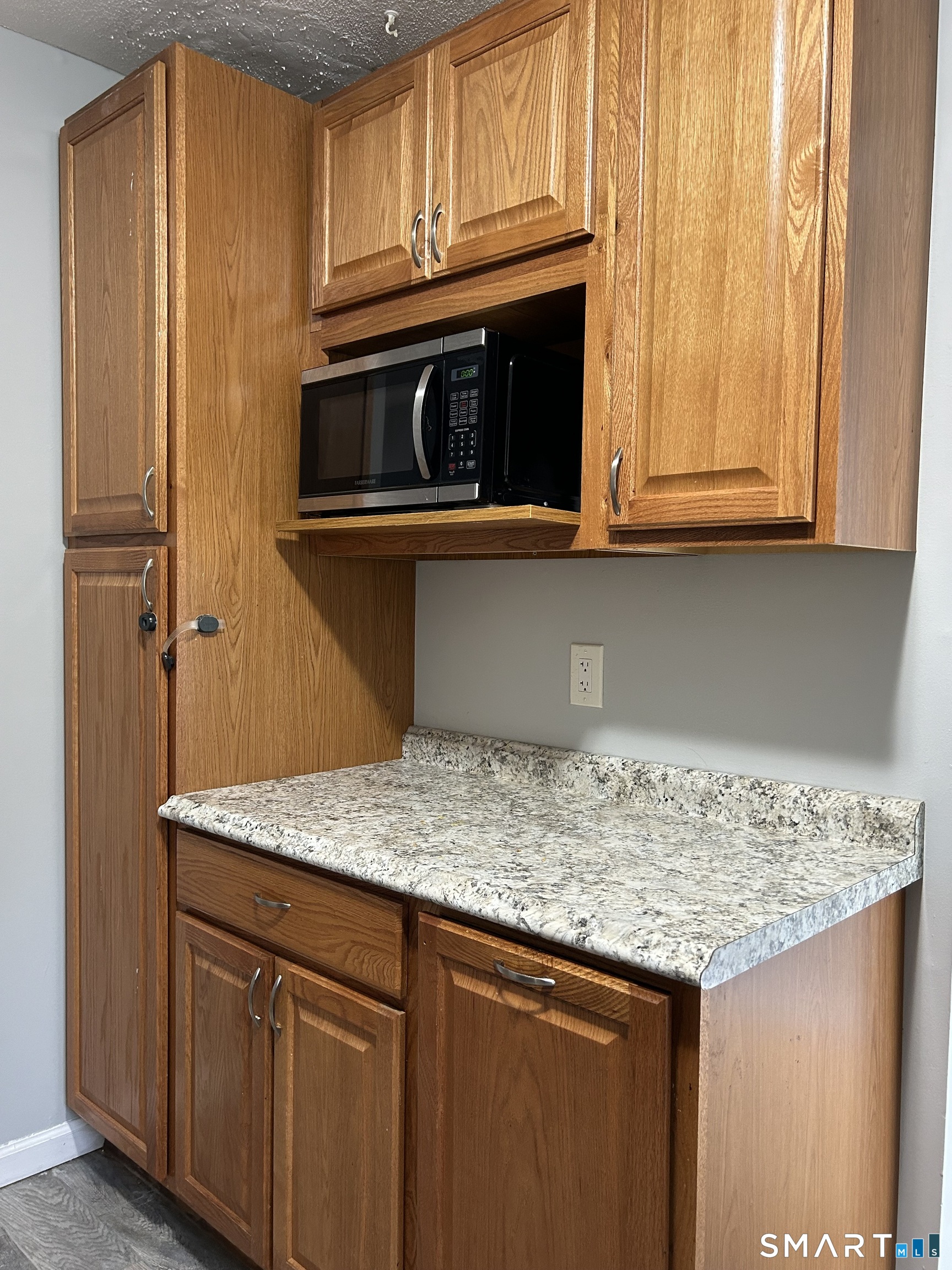 25 Padanaram Road Unit #91 photo 5