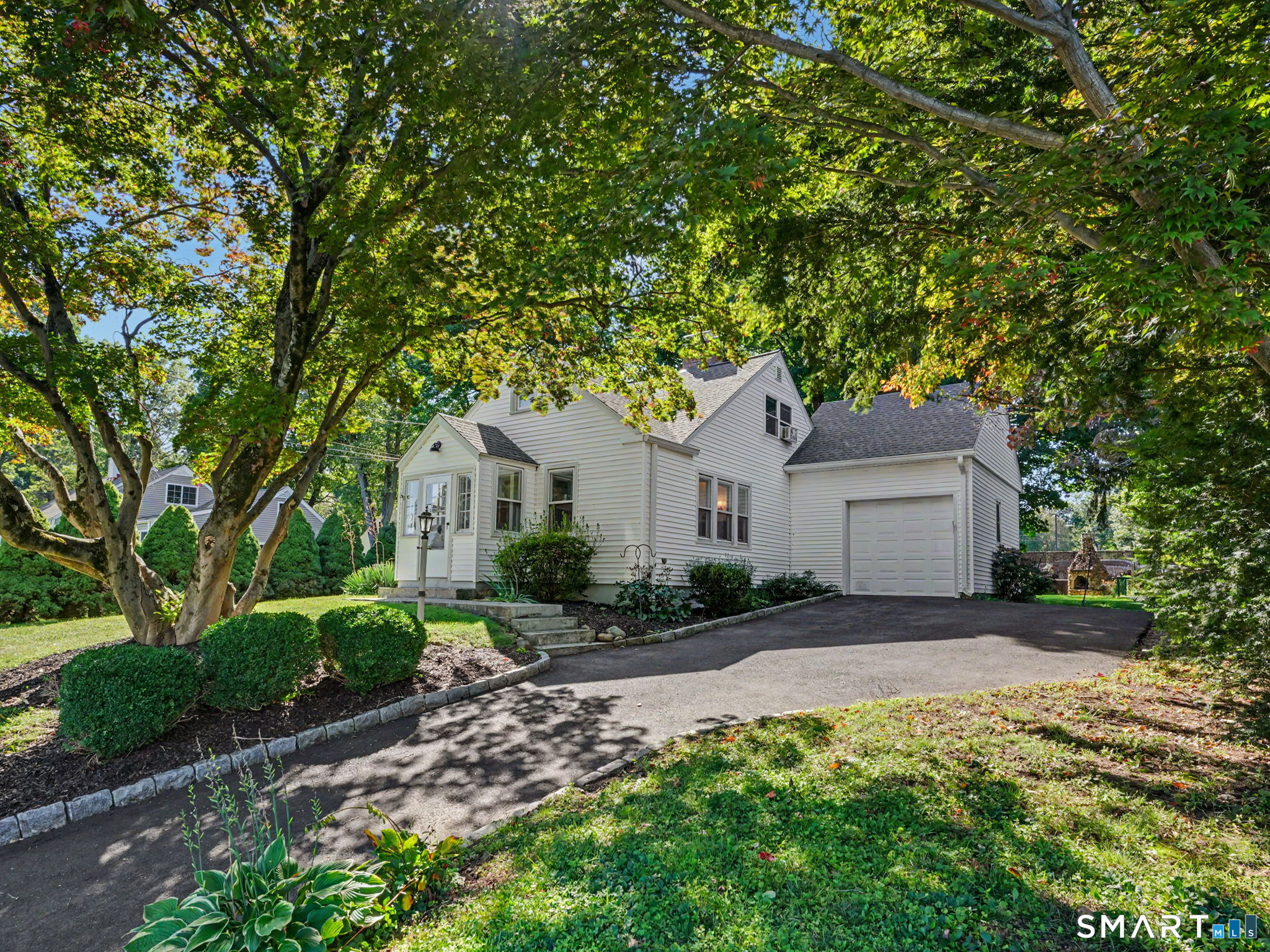 14 Koger Road — photo 1