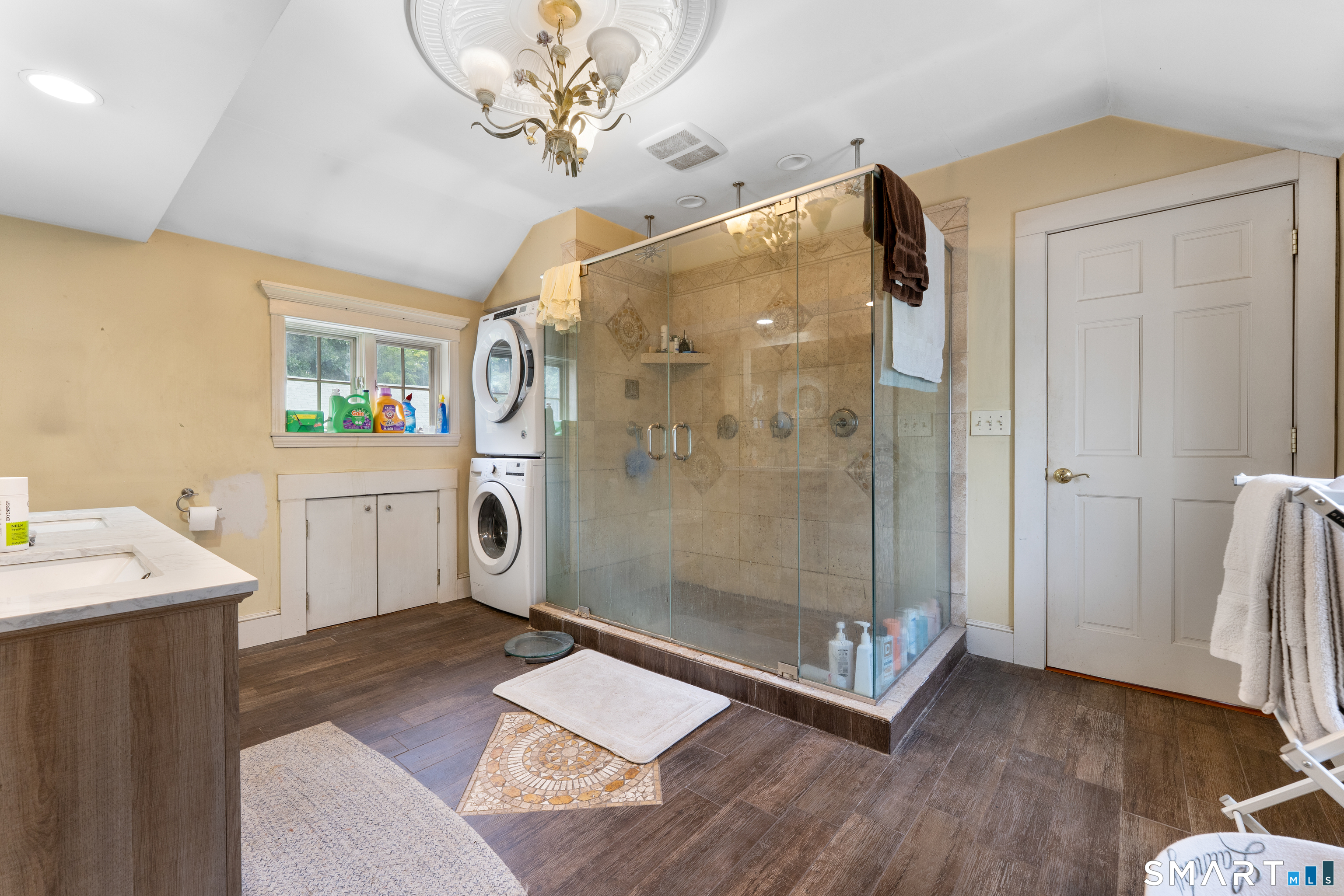 66 Hartford Road photo 15
