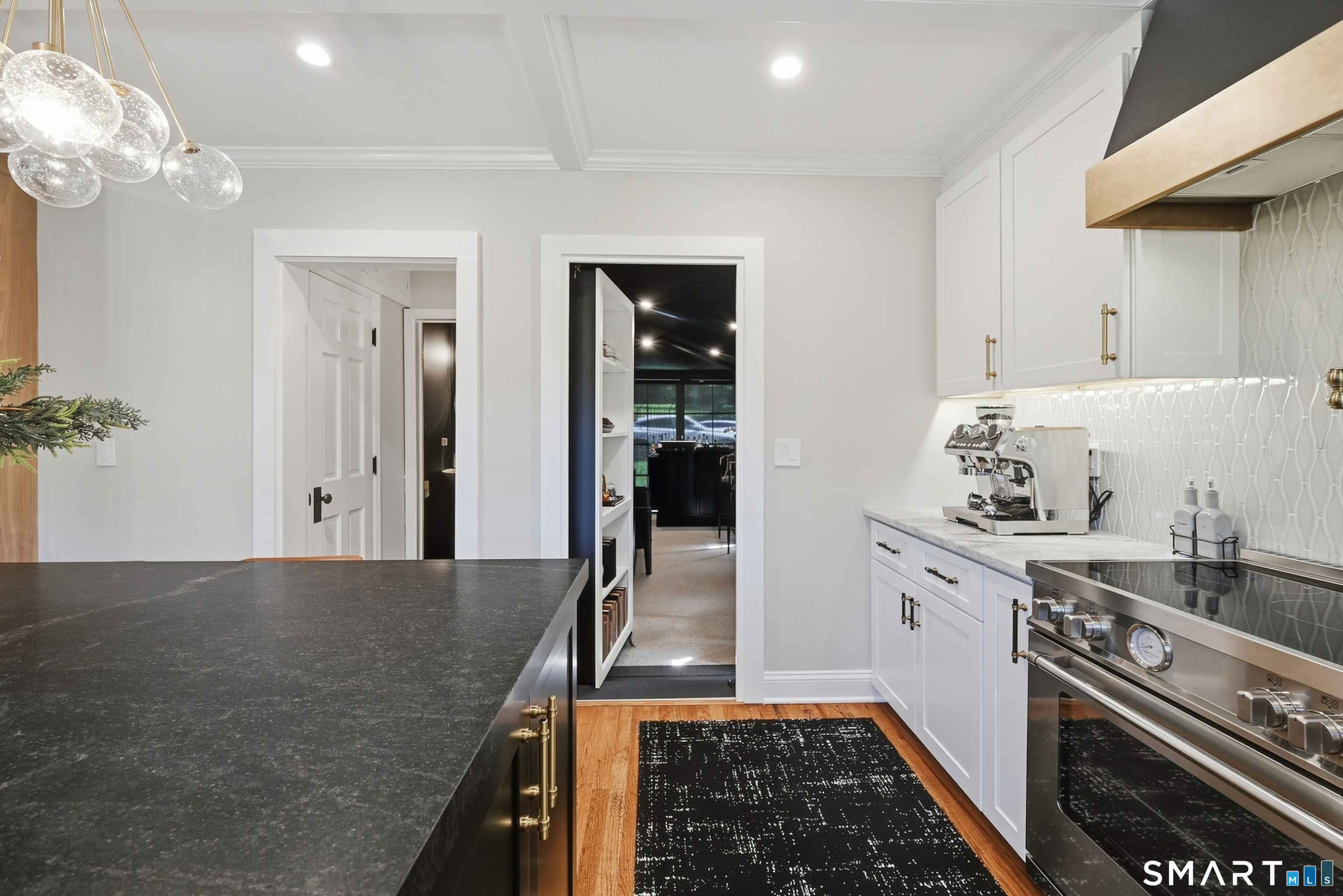 44 Jefferson Avenue photo 16