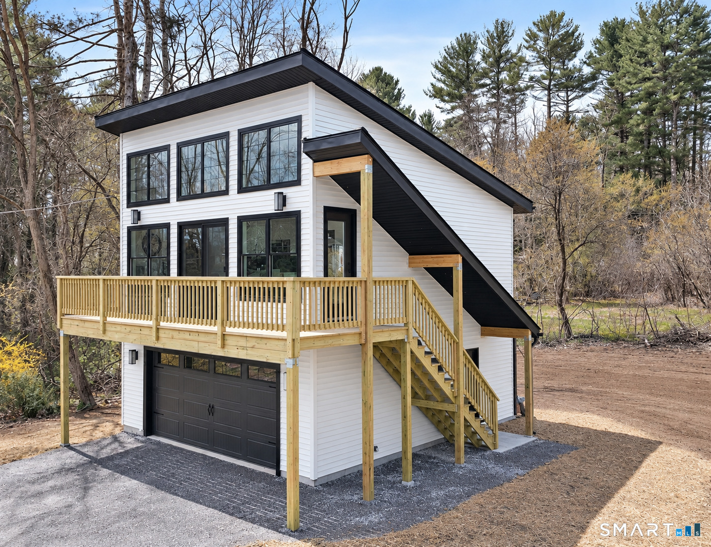 Photo 1 of Single family home for sale at 10 Indian Run Dr, Thompson, CT 06277 | MLS# 24168088 | Listing updated on 2026-09-16