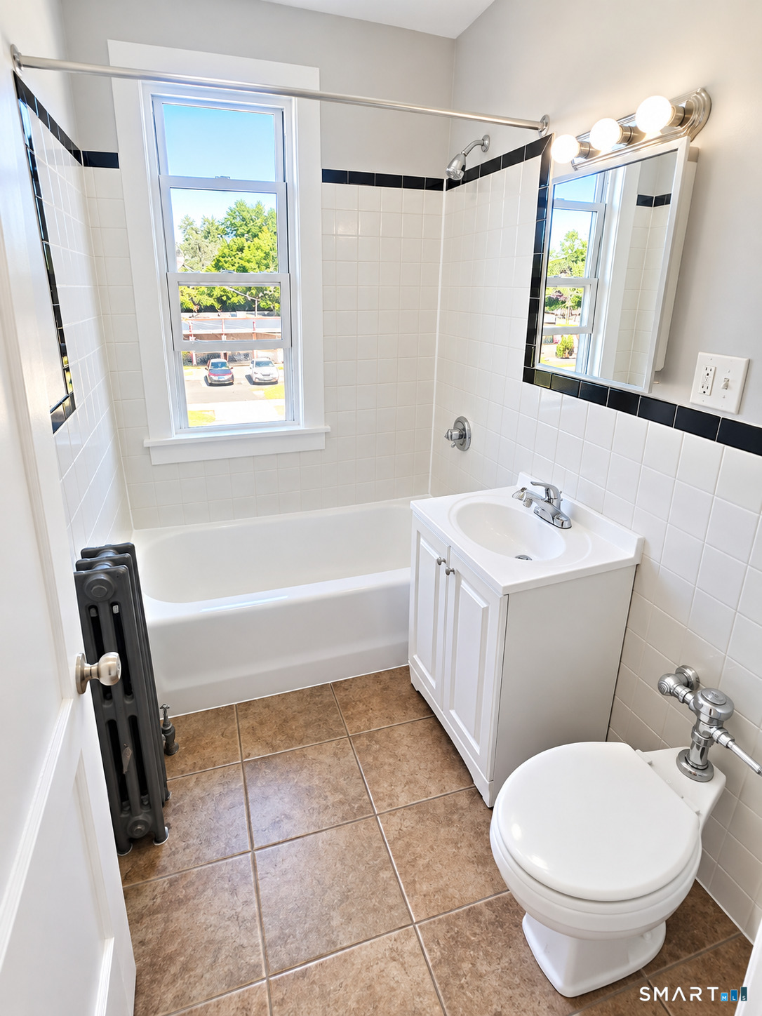 9 EVERGREEN Avenue Unit #B6 photo 2