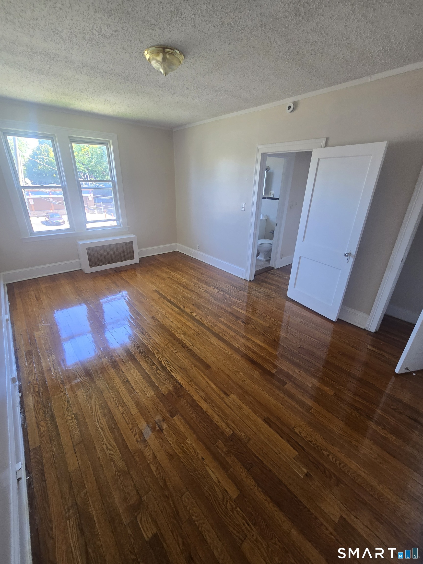9 EVERGREEN Avenue Unit #B6 photo 3
