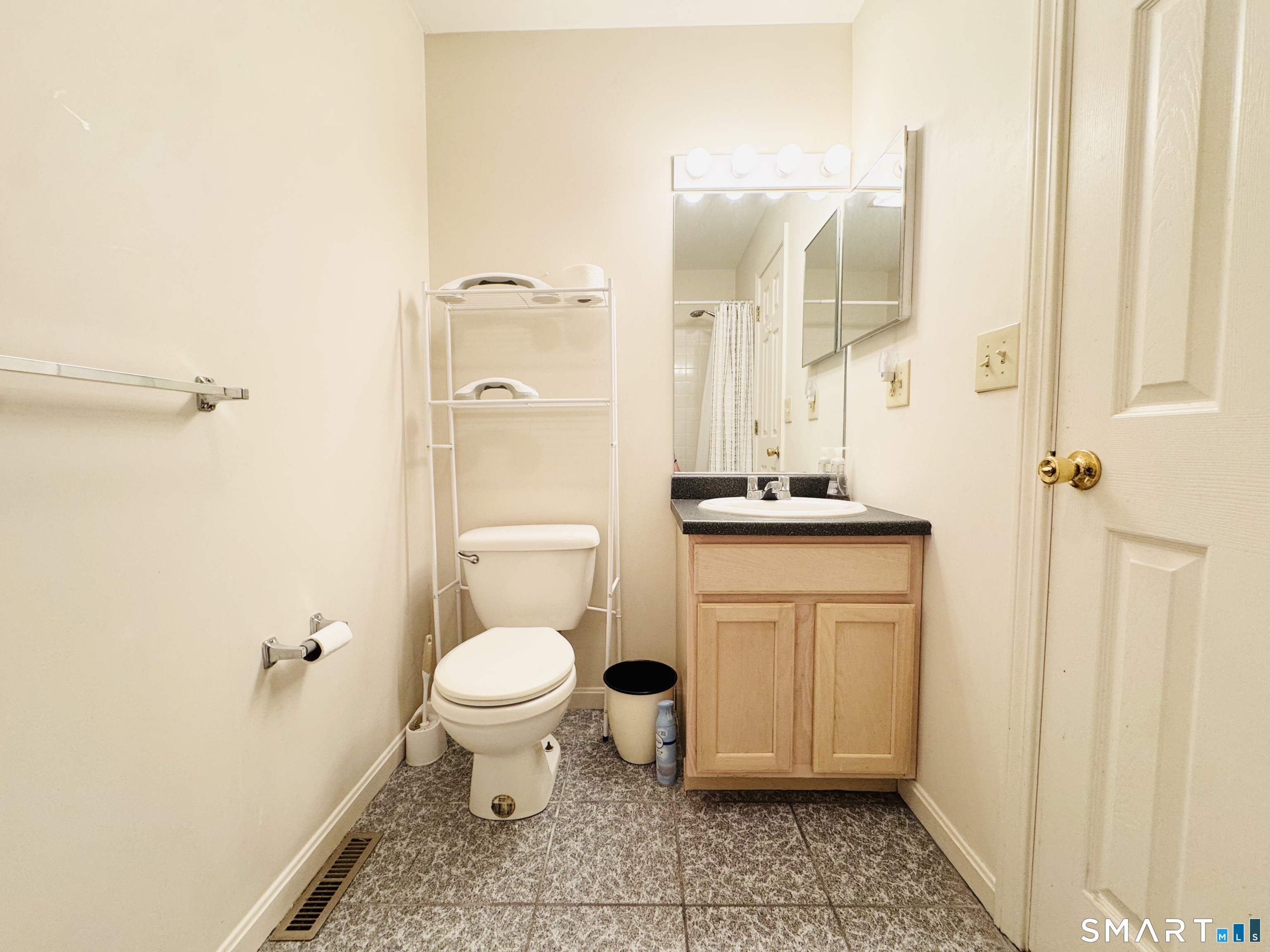 310 Boston Post Road Unit #60 photo 21