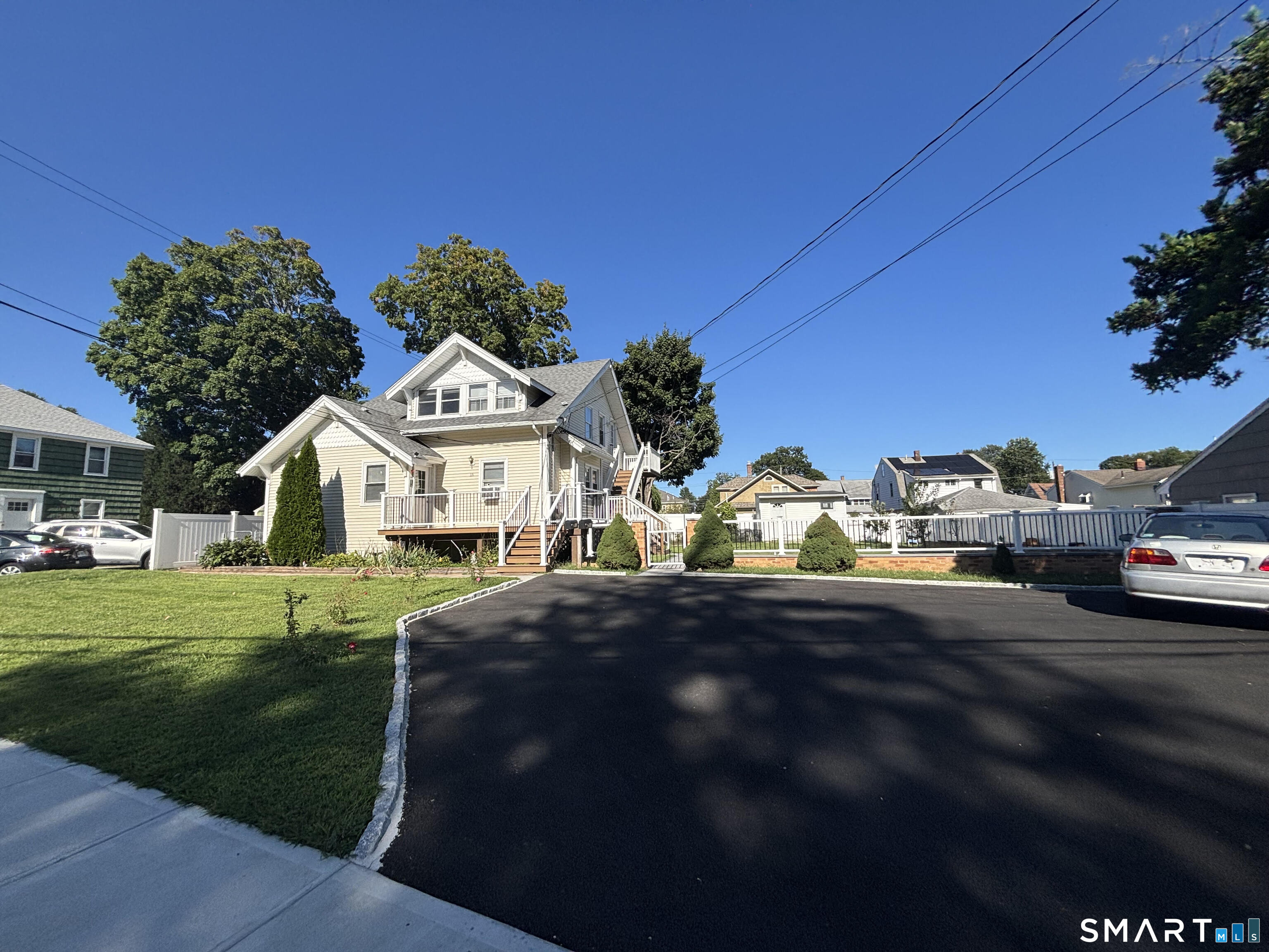 16-18 Hayes Drive