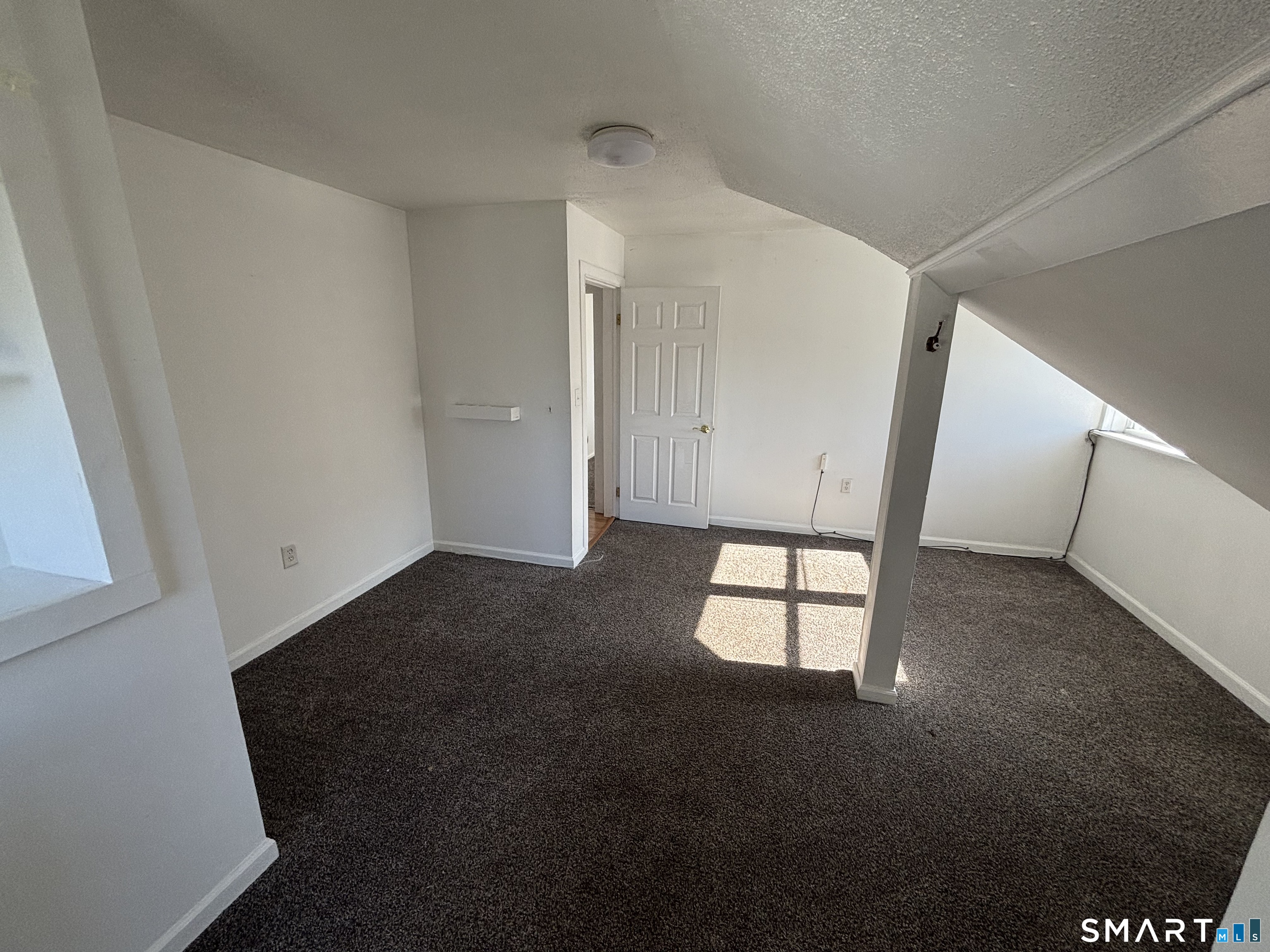 16-18 Hayes Drive photo 6