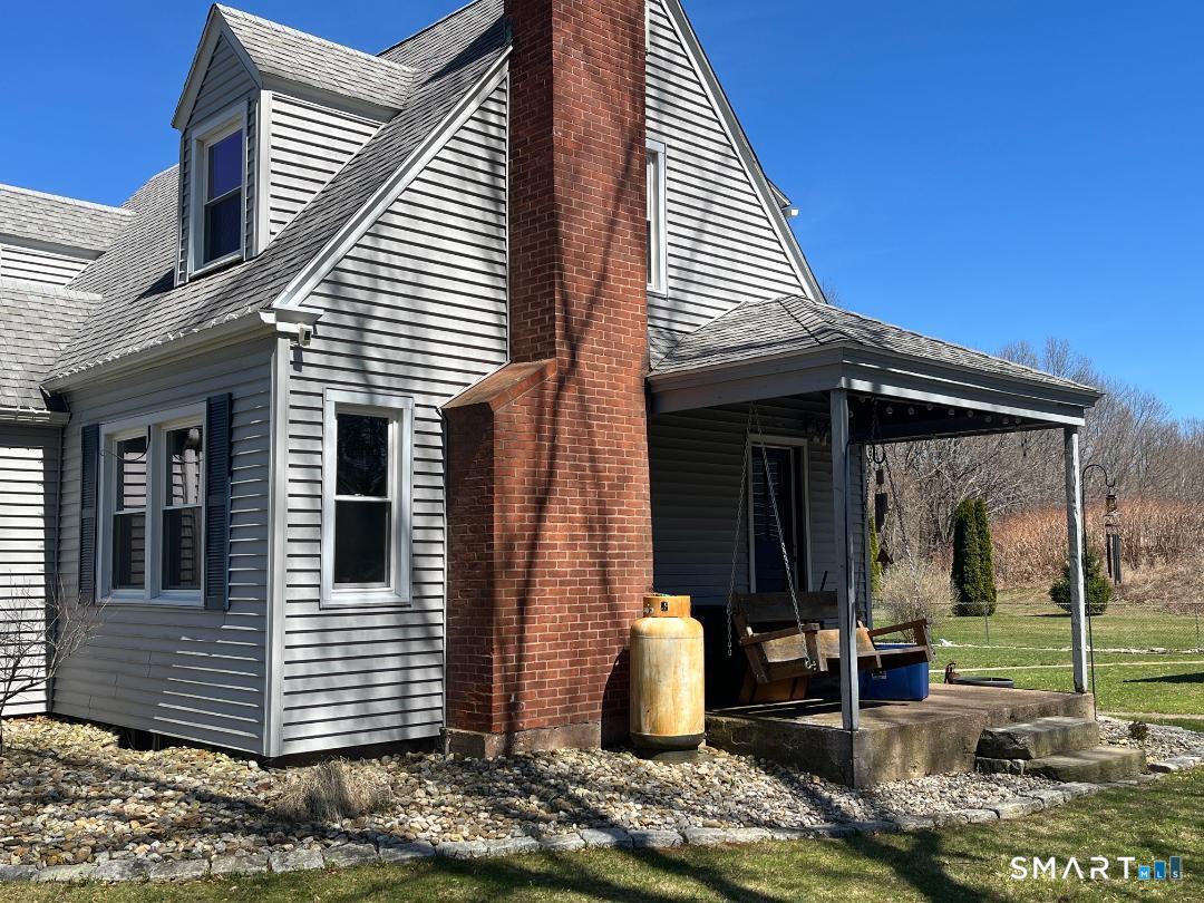 138 Mountain Street photo 2