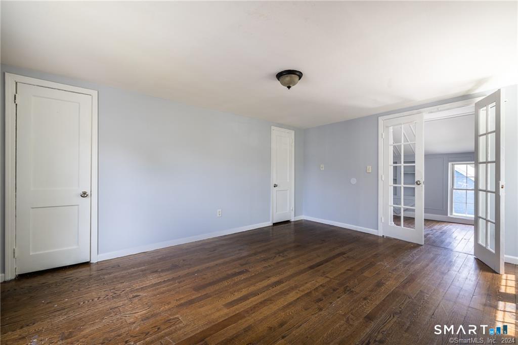 480 Ezra Street photo 28