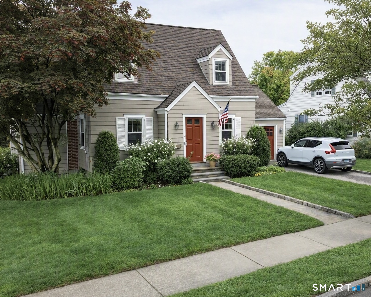 Photo 1 of Single family home for sale at 12 Ludlow Manor, Norwalk, CT 06855 | MLS# 24178560 | Listing updated on 2026-09-16