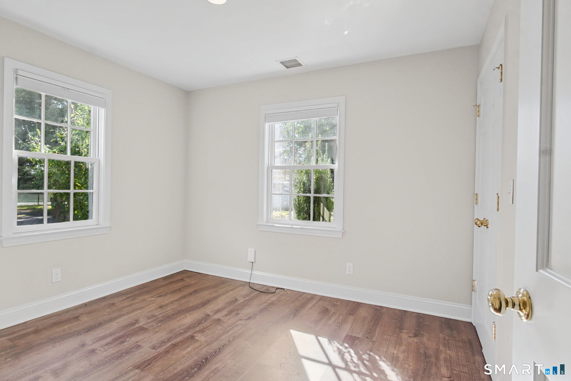7 Sunset Road photo 8