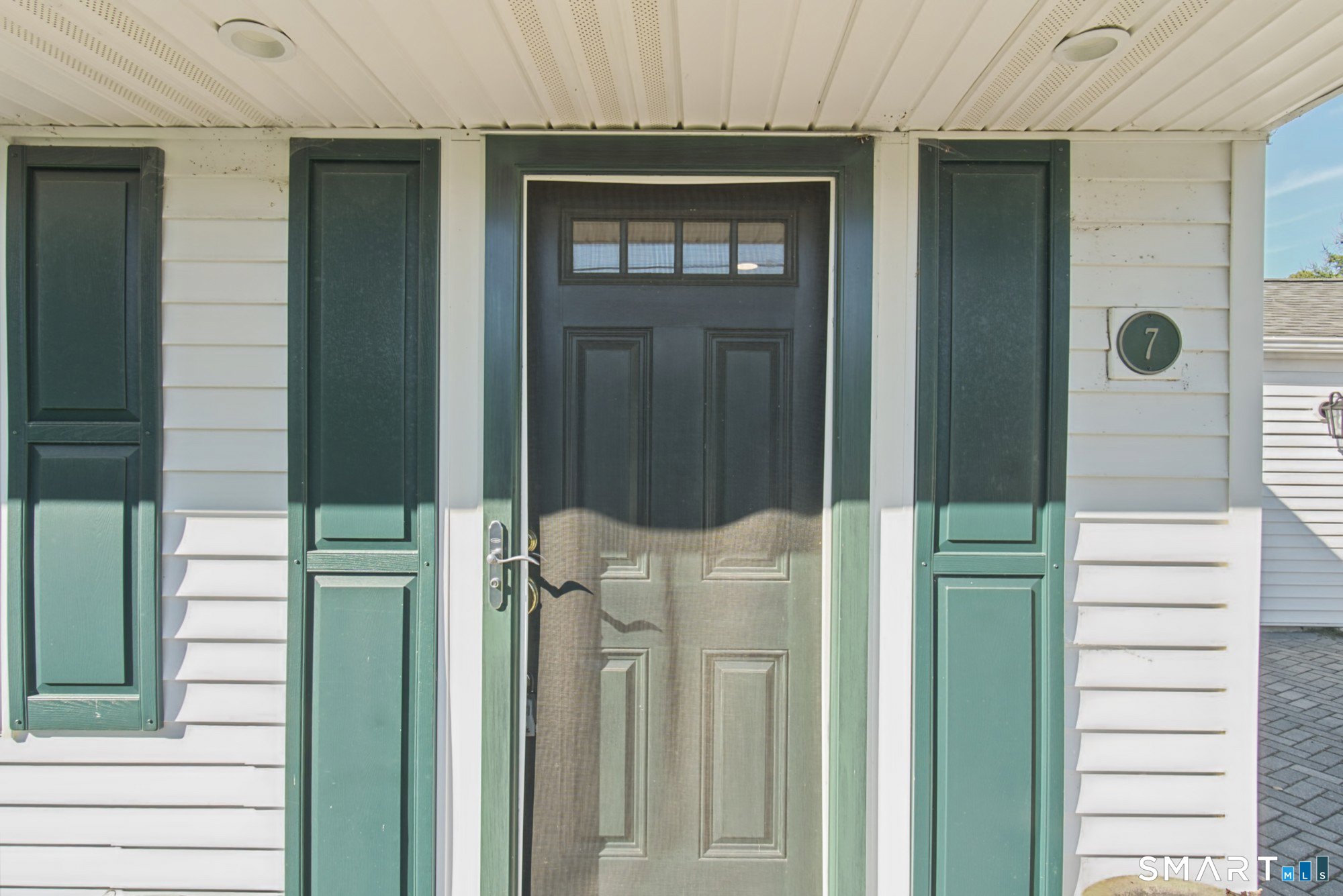 7 Sunset Road photo 2