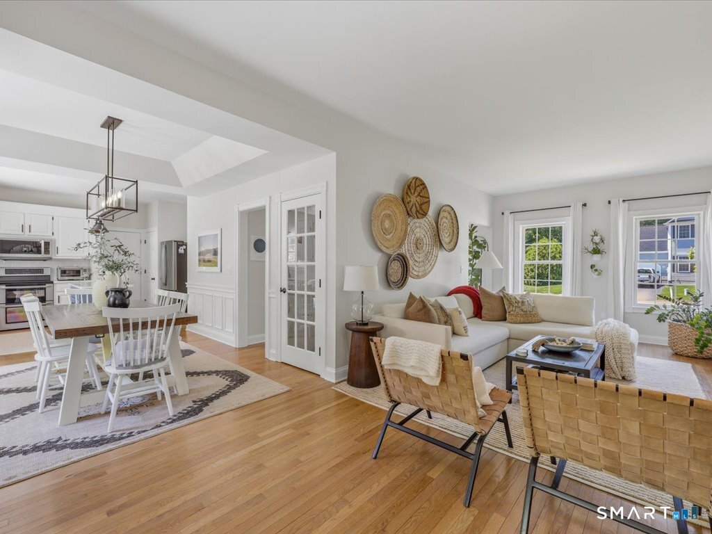 38 Tarragon Drive photo 18