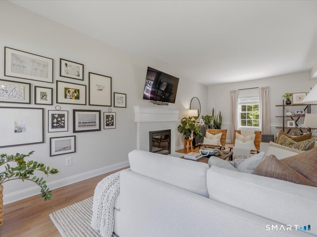 38 Tarragon Drive photo 21