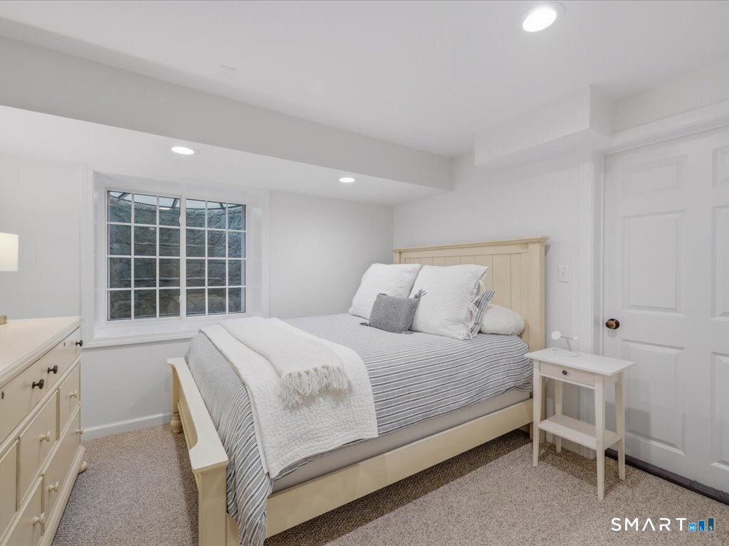 38 Tarragon Drive photo 23