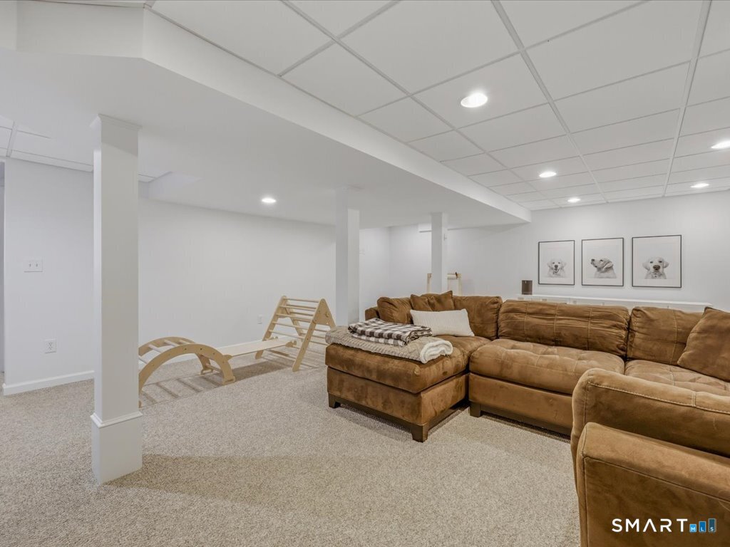 38 Tarragon Drive photo 25