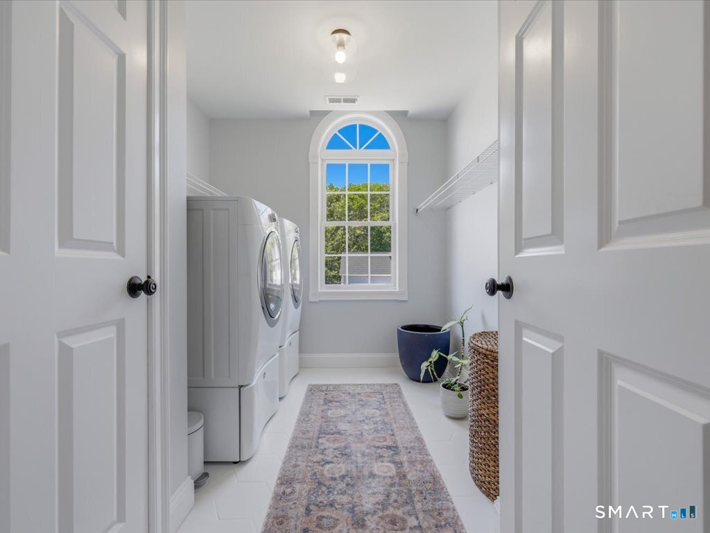 38 Tarragon Drive photo 33