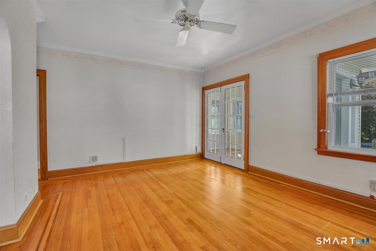 225 Stratford Road photo 7