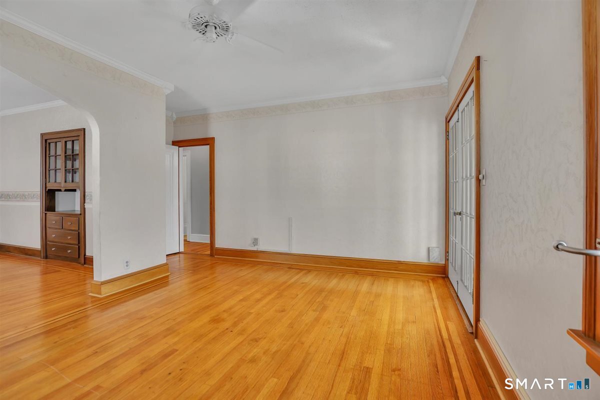 225 Stratford Road photo 6