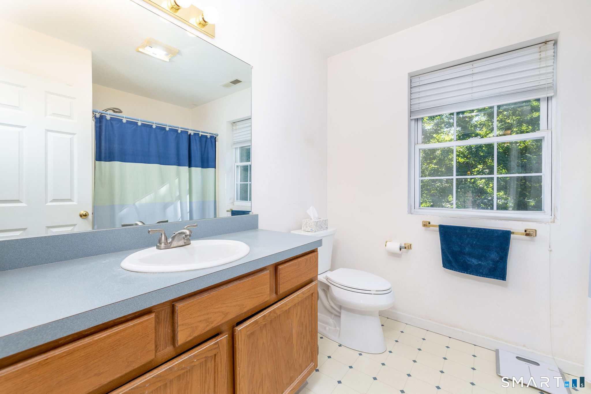 124 Cynrose Place photo 24