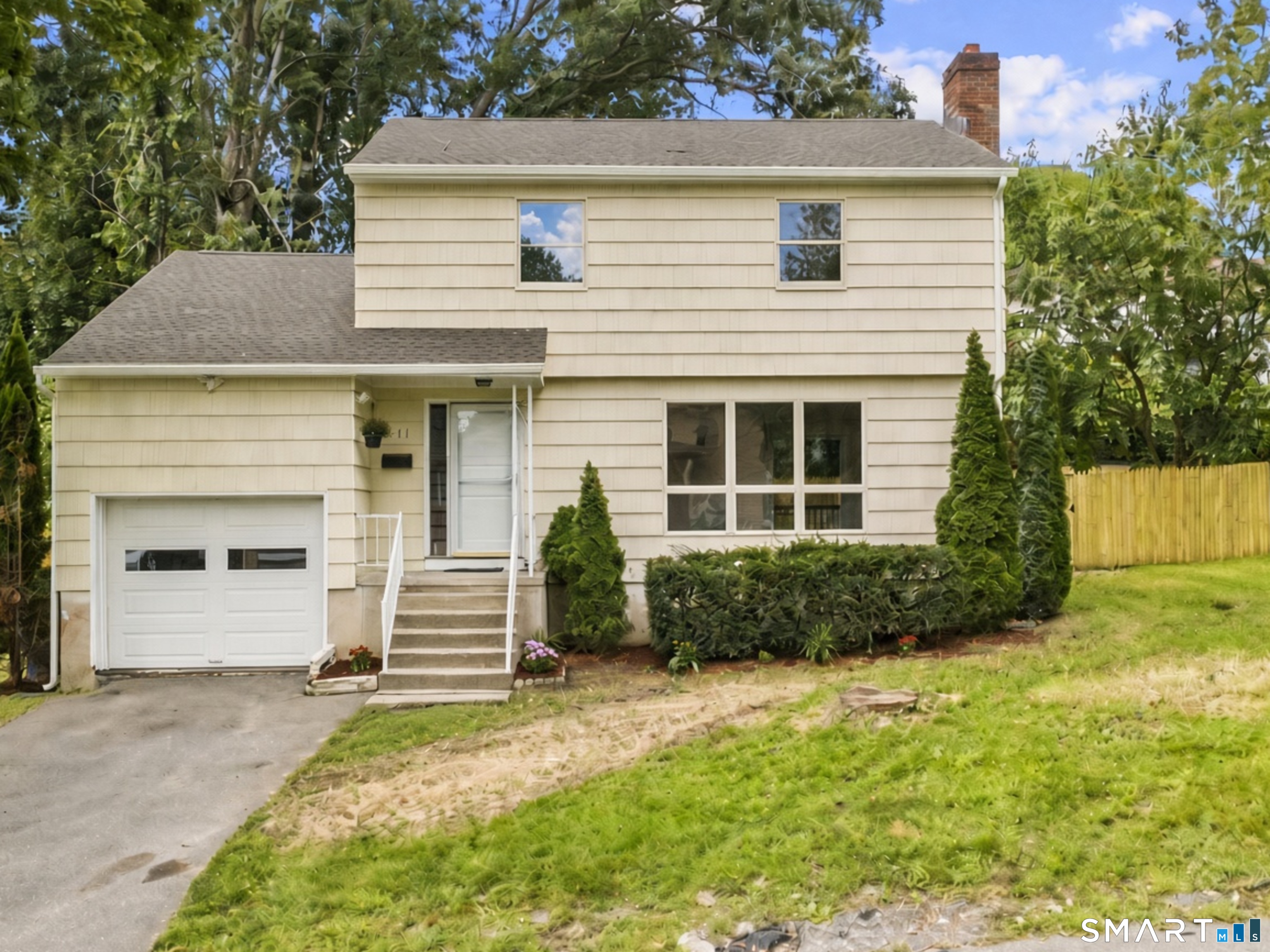 341 Lounsbury Street photo 10