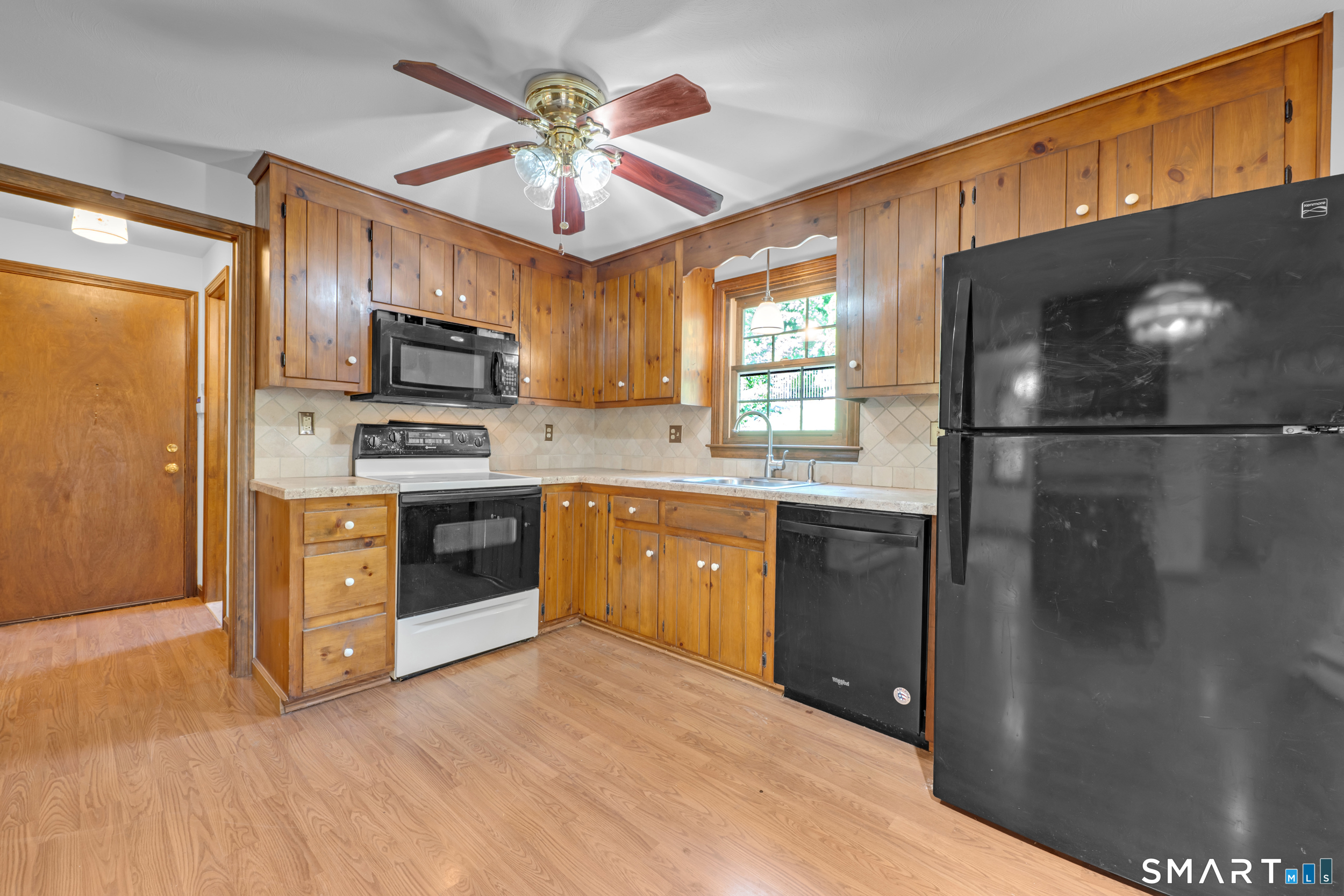 551 Tolland Stage Road photo 14