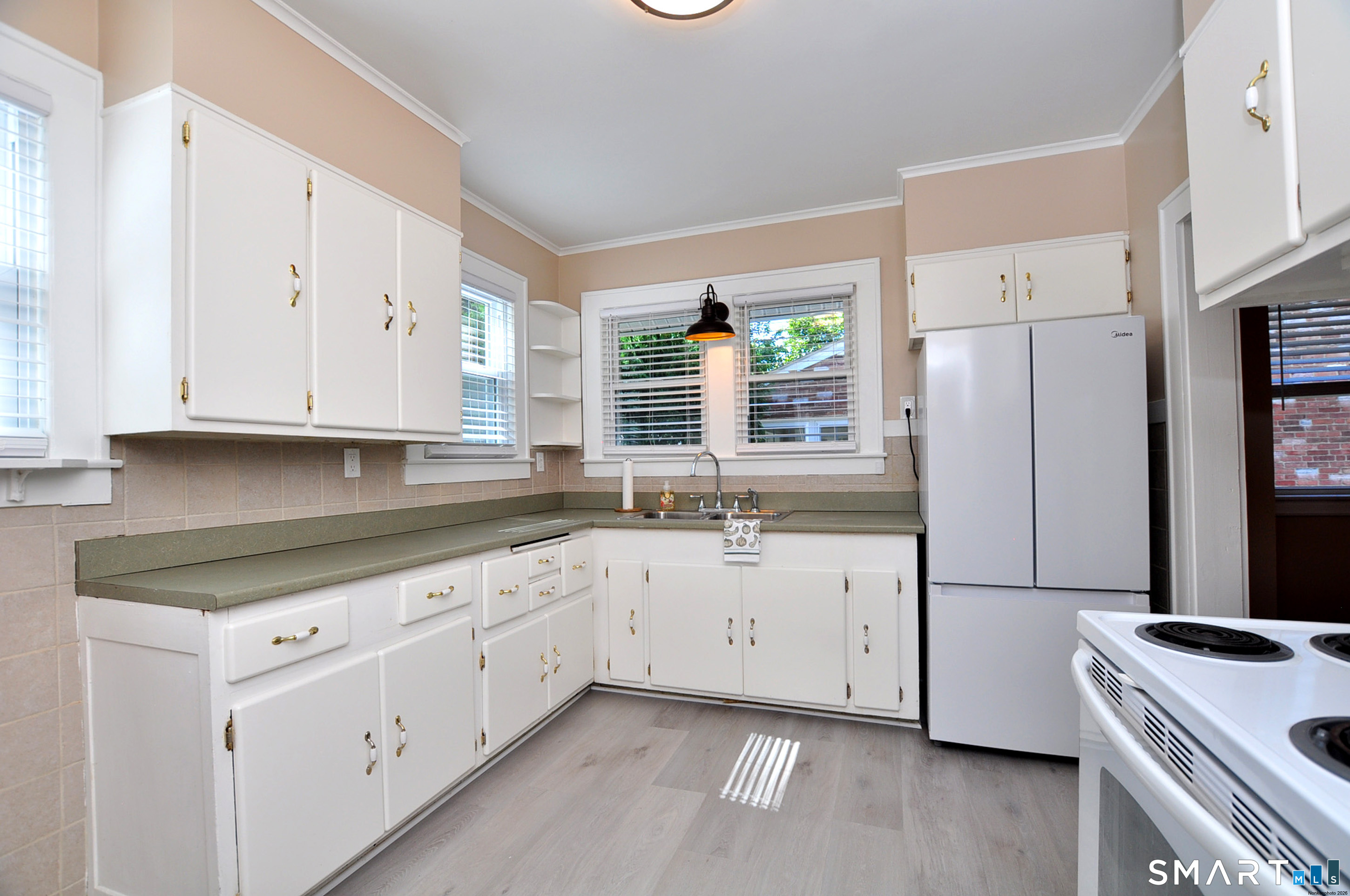 26 Highland Avenue photo 16