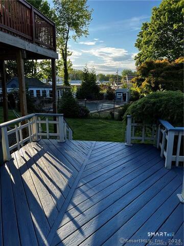 150 Maple Street photo 16